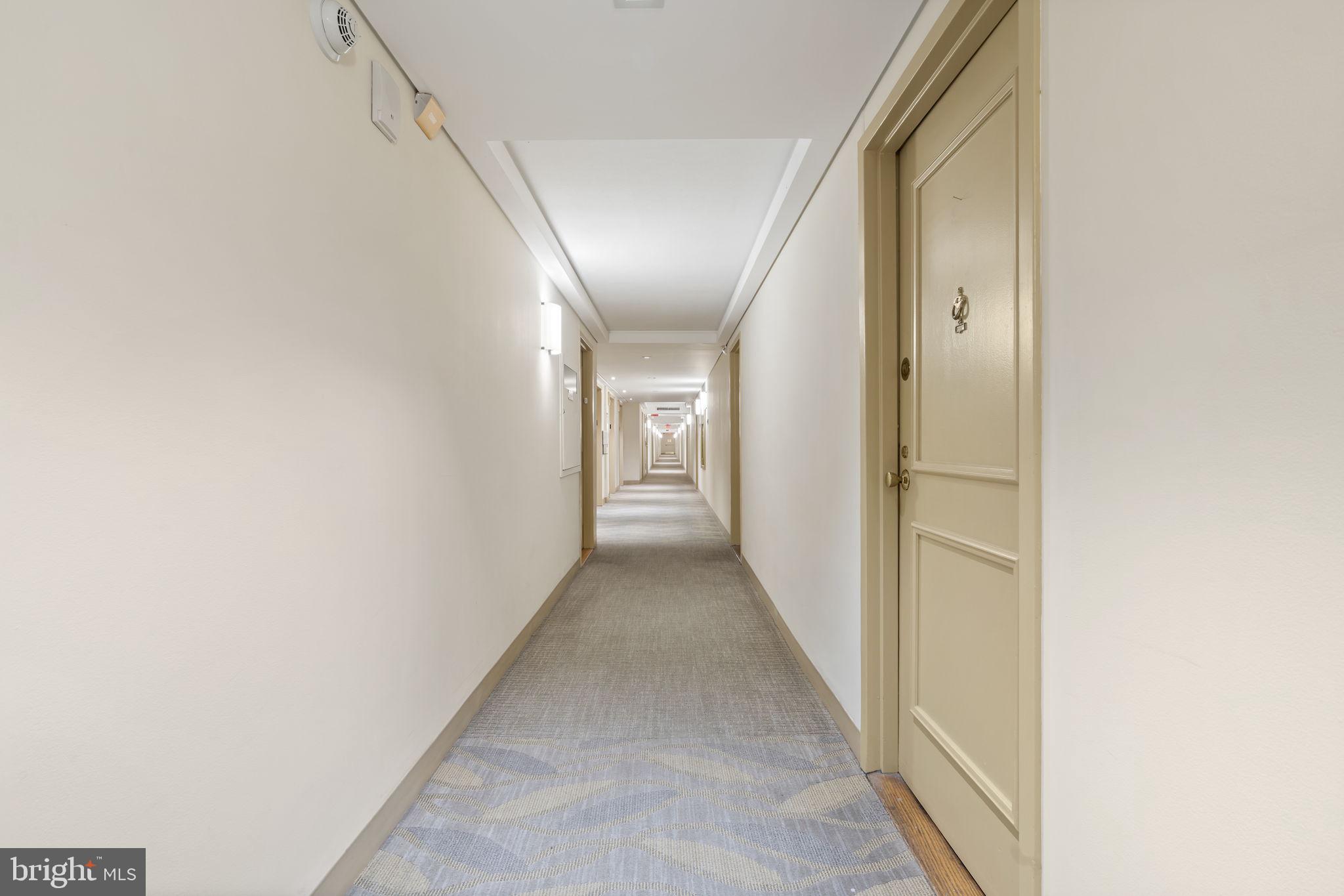 LOGAN SQUARE - Residential