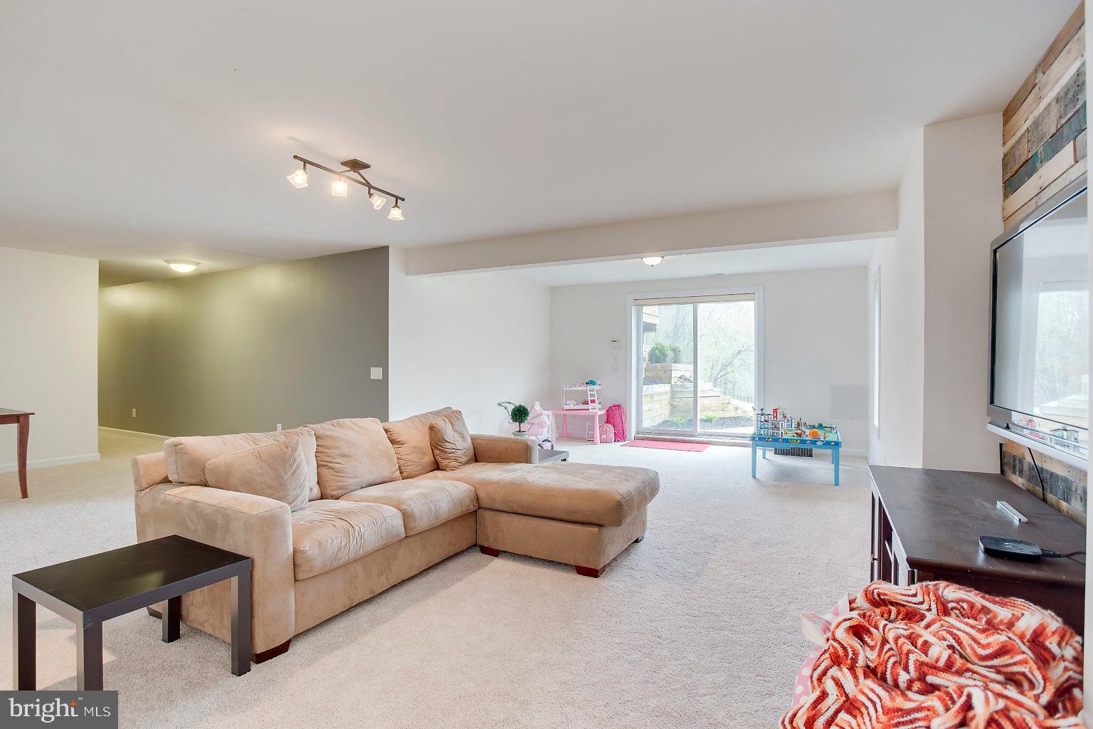 MORRISVILLE - Residential