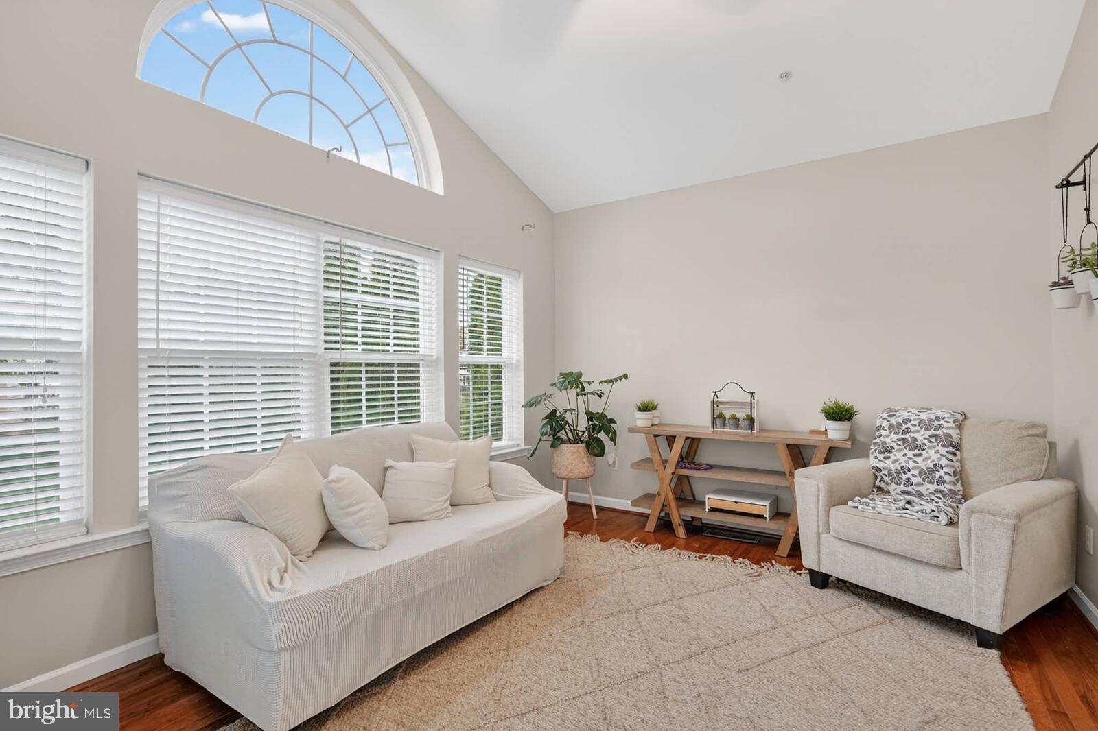 ADAMSTOWN COMMONS - Residential