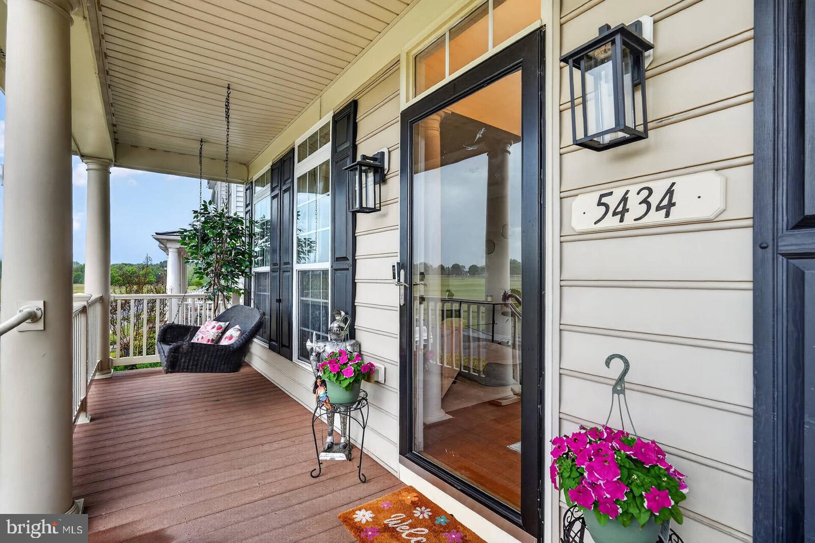 ADAMSTOWN COMMONS - Residential