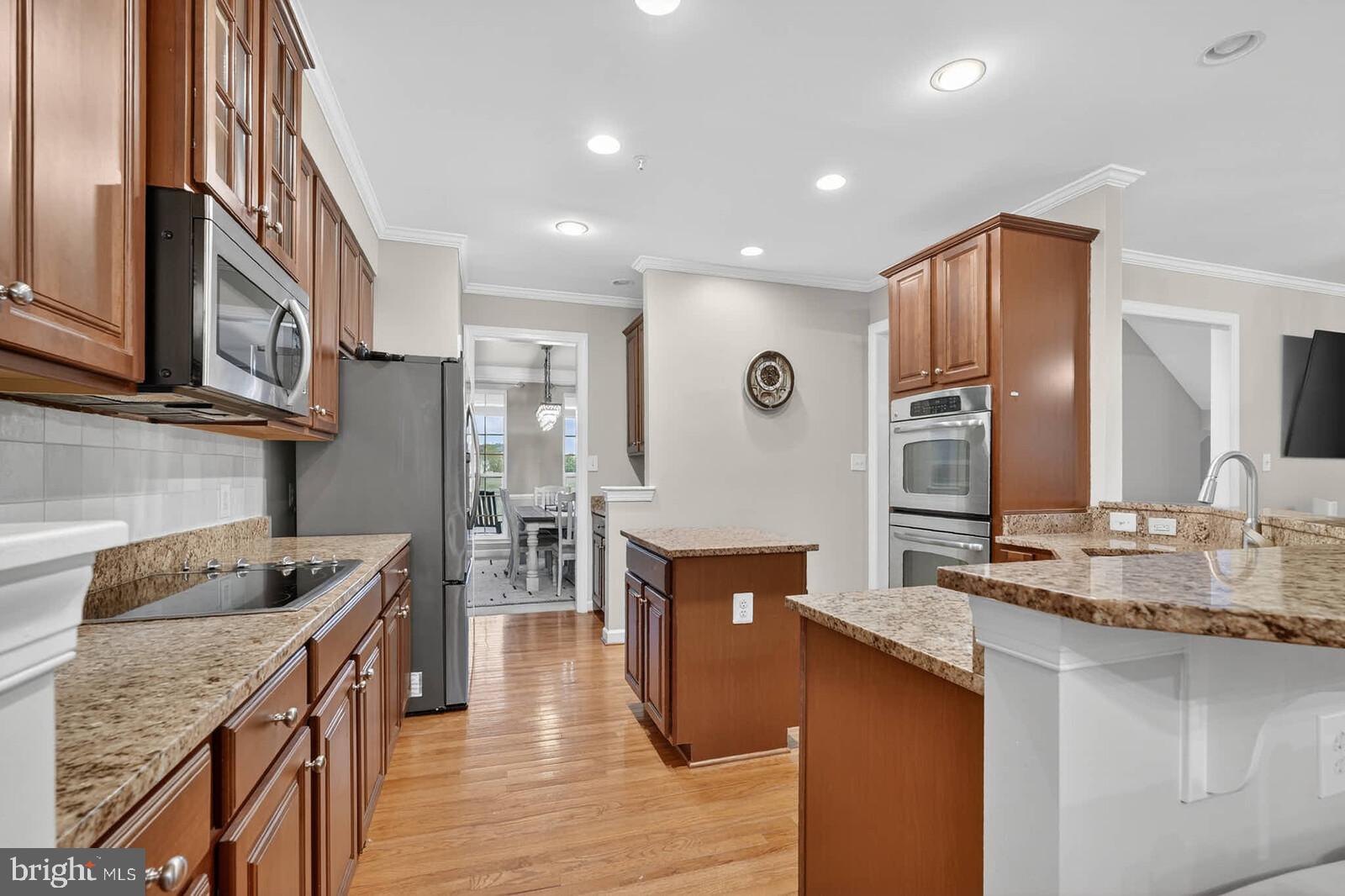 ADAMSTOWN COMMONS - Residential
