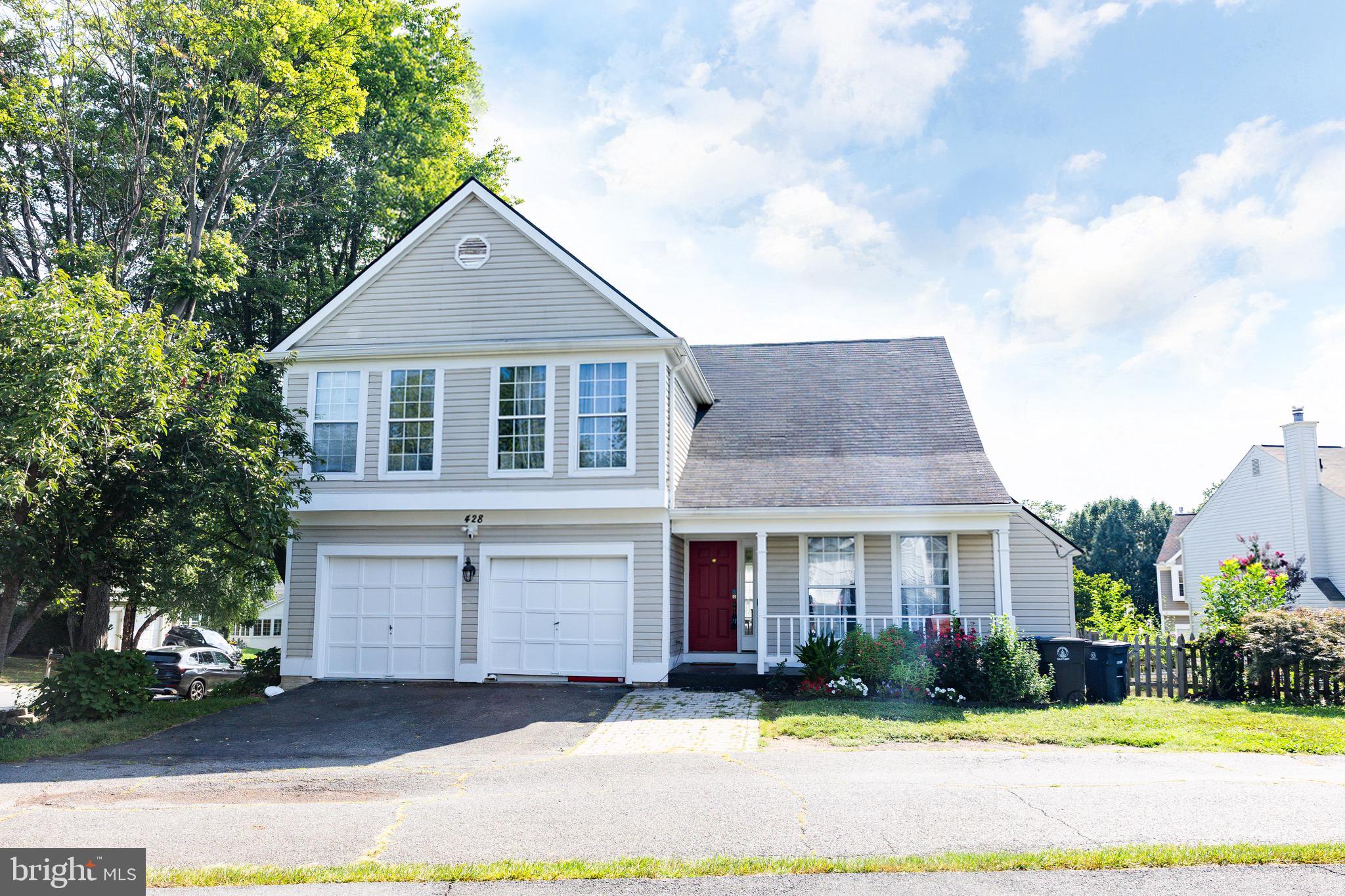 FOX RIDGE - Residential