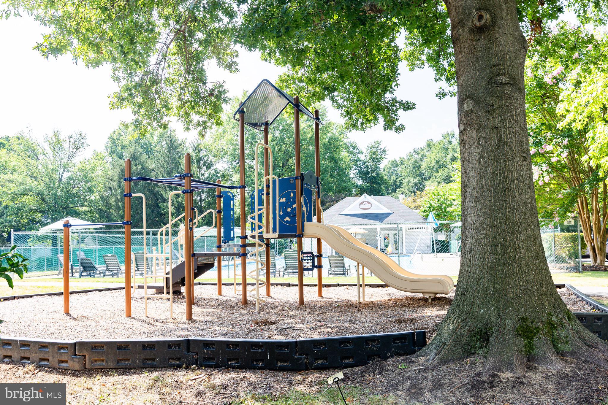 FOX RIDGE - Residential