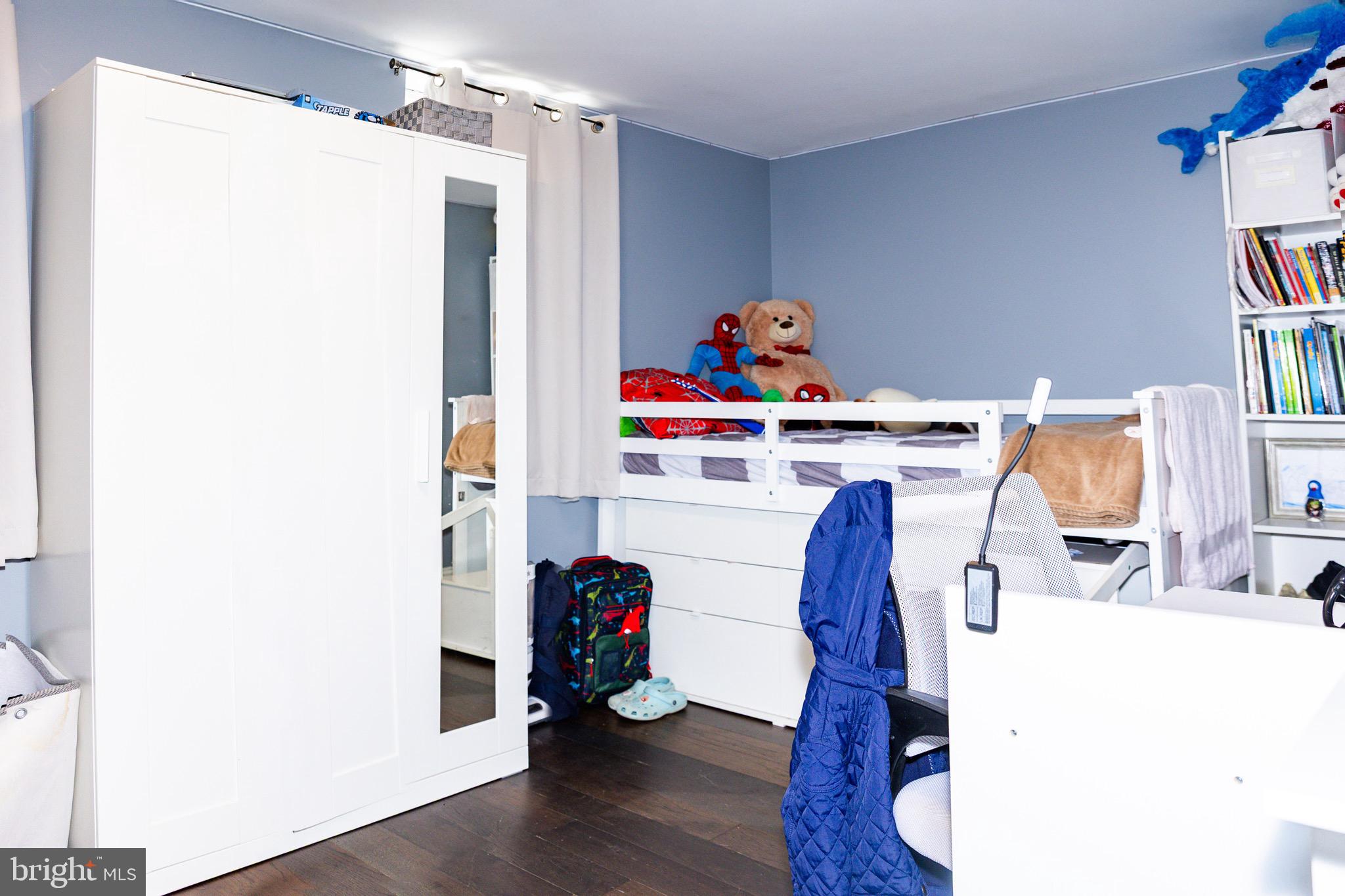 FOX RIDGE - Residential