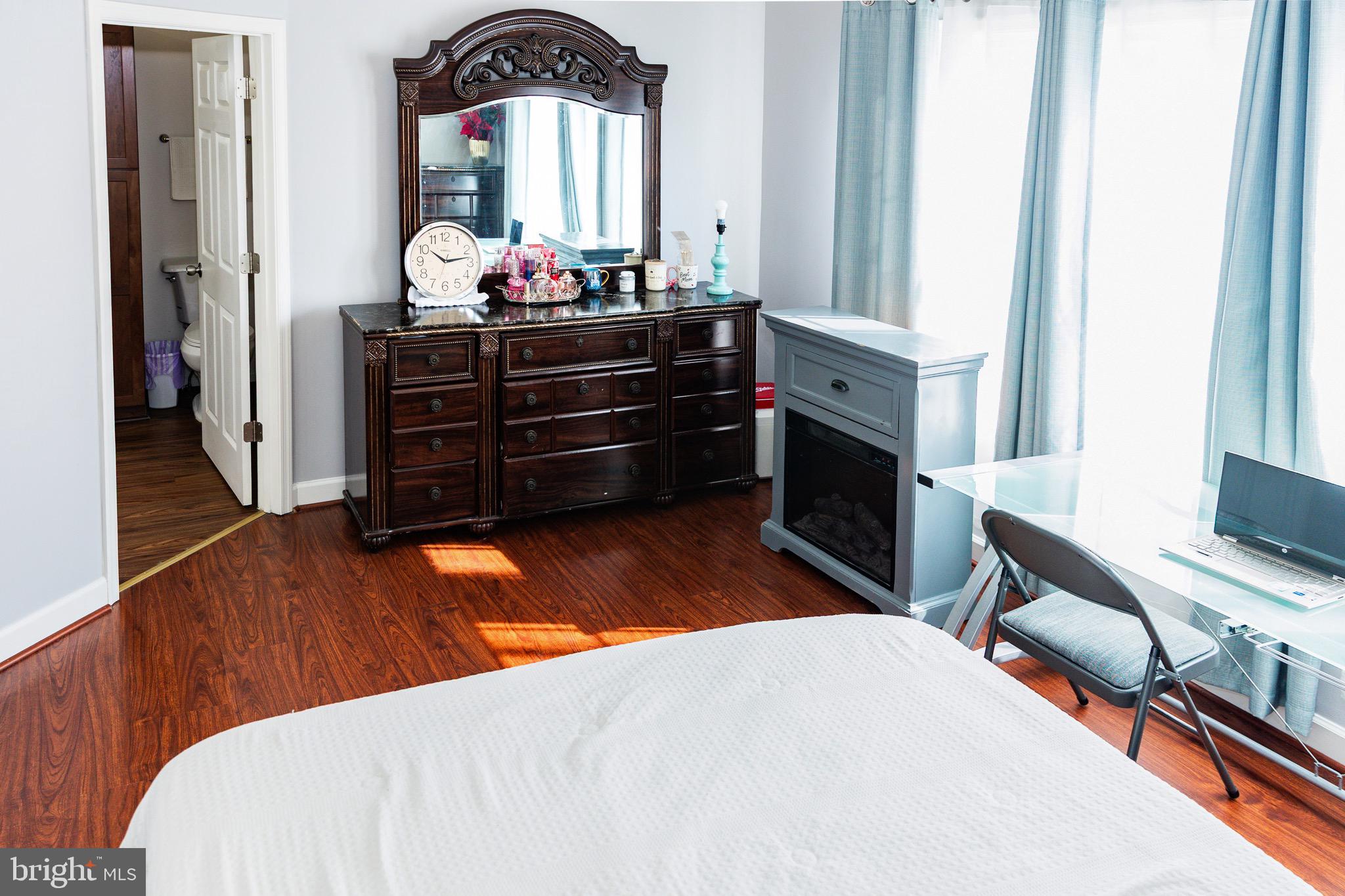 FOX RIDGE - Residential