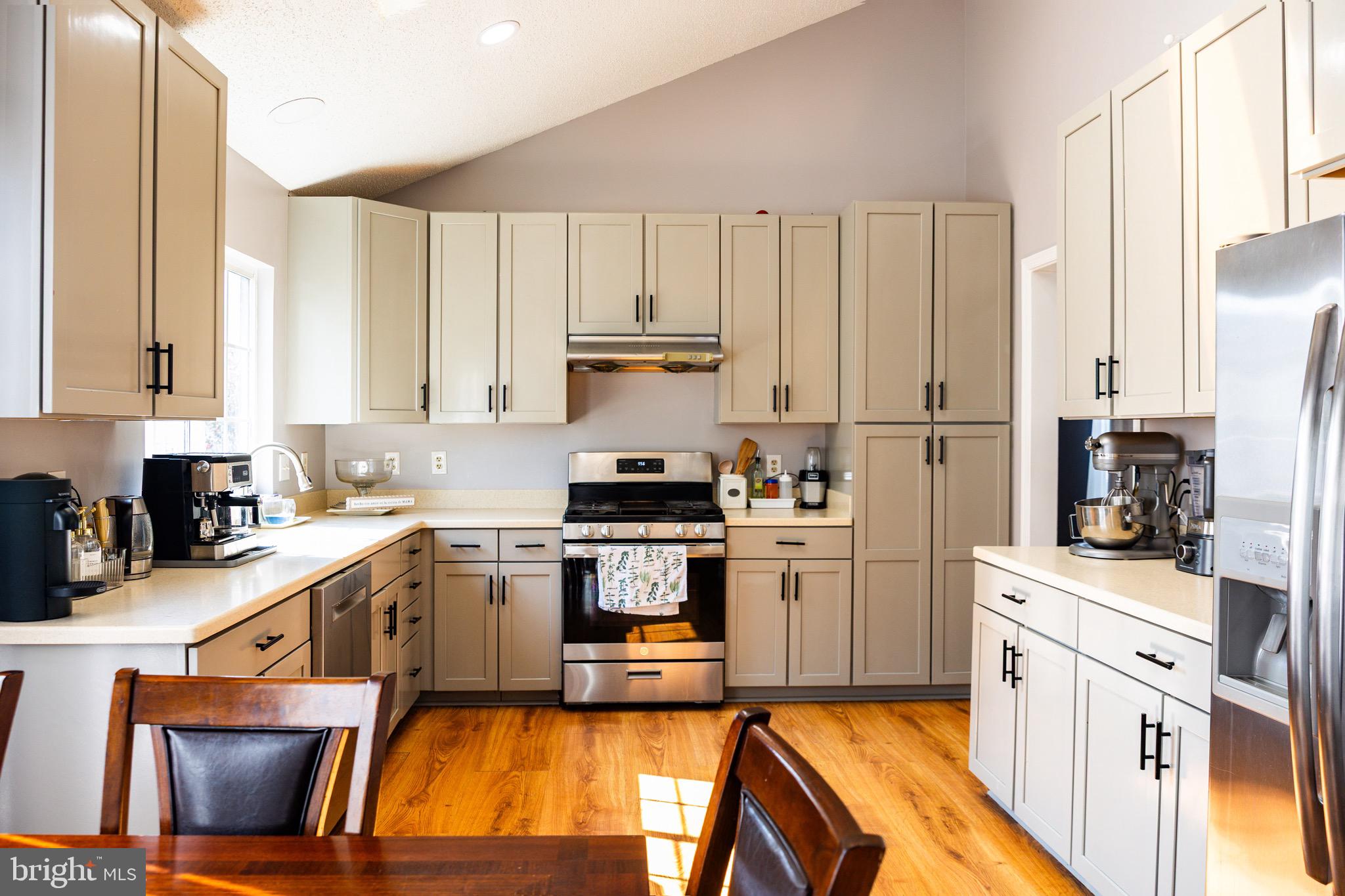 FOX RIDGE - Residential