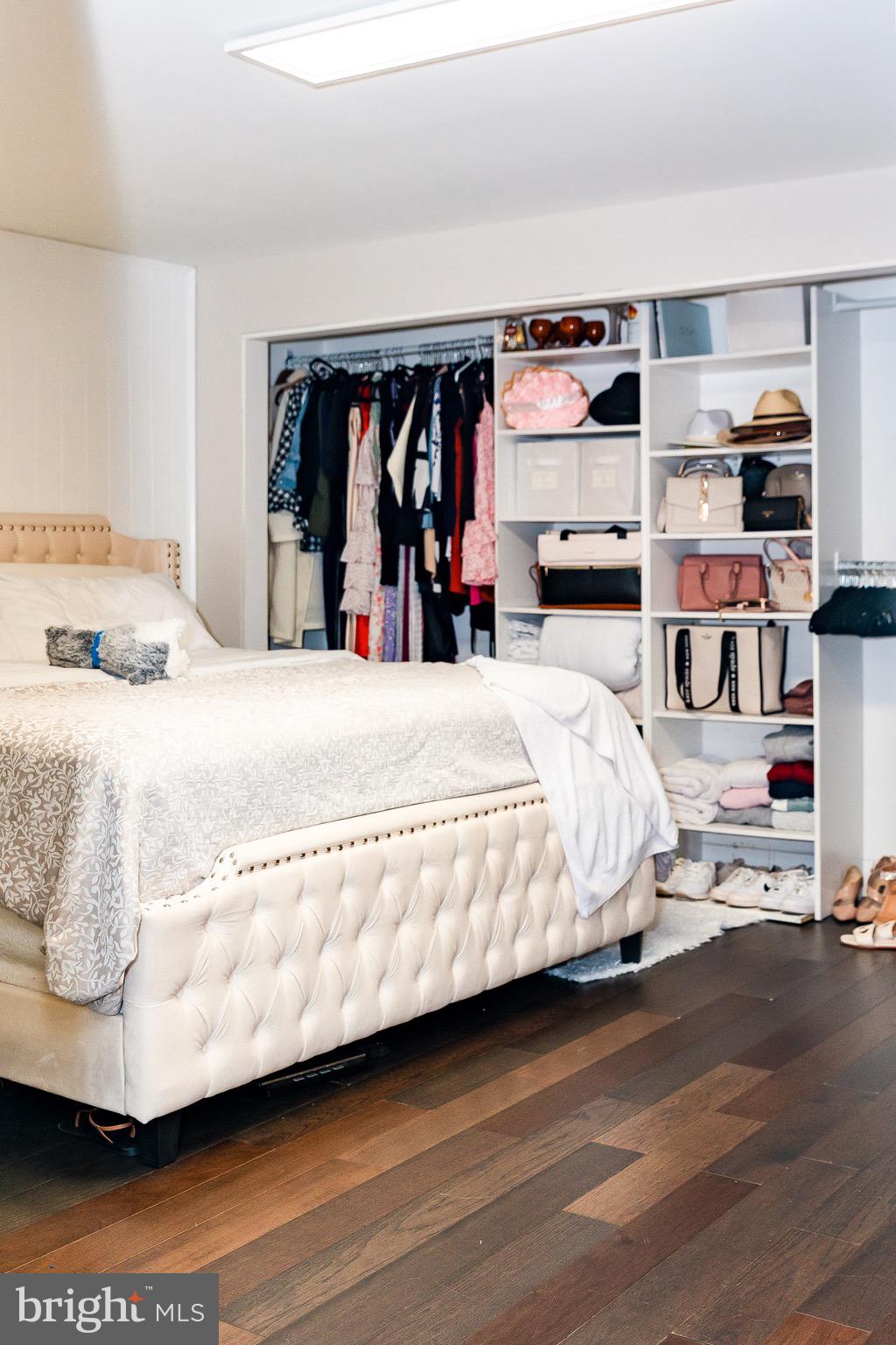 FOX RIDGE - Residential