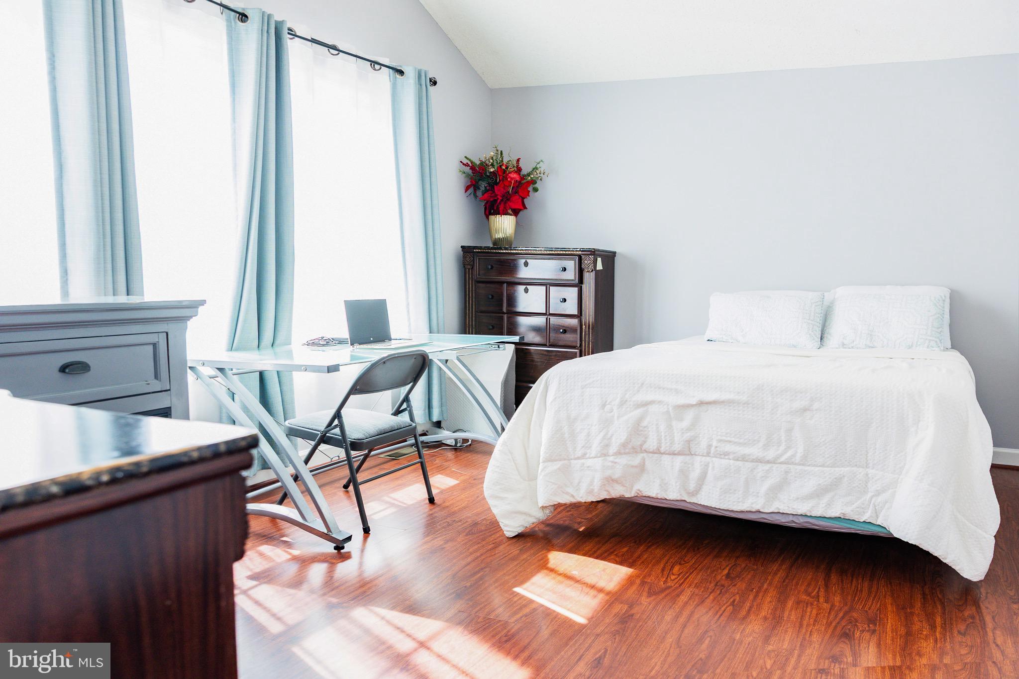 FOX RIDGE - Residential