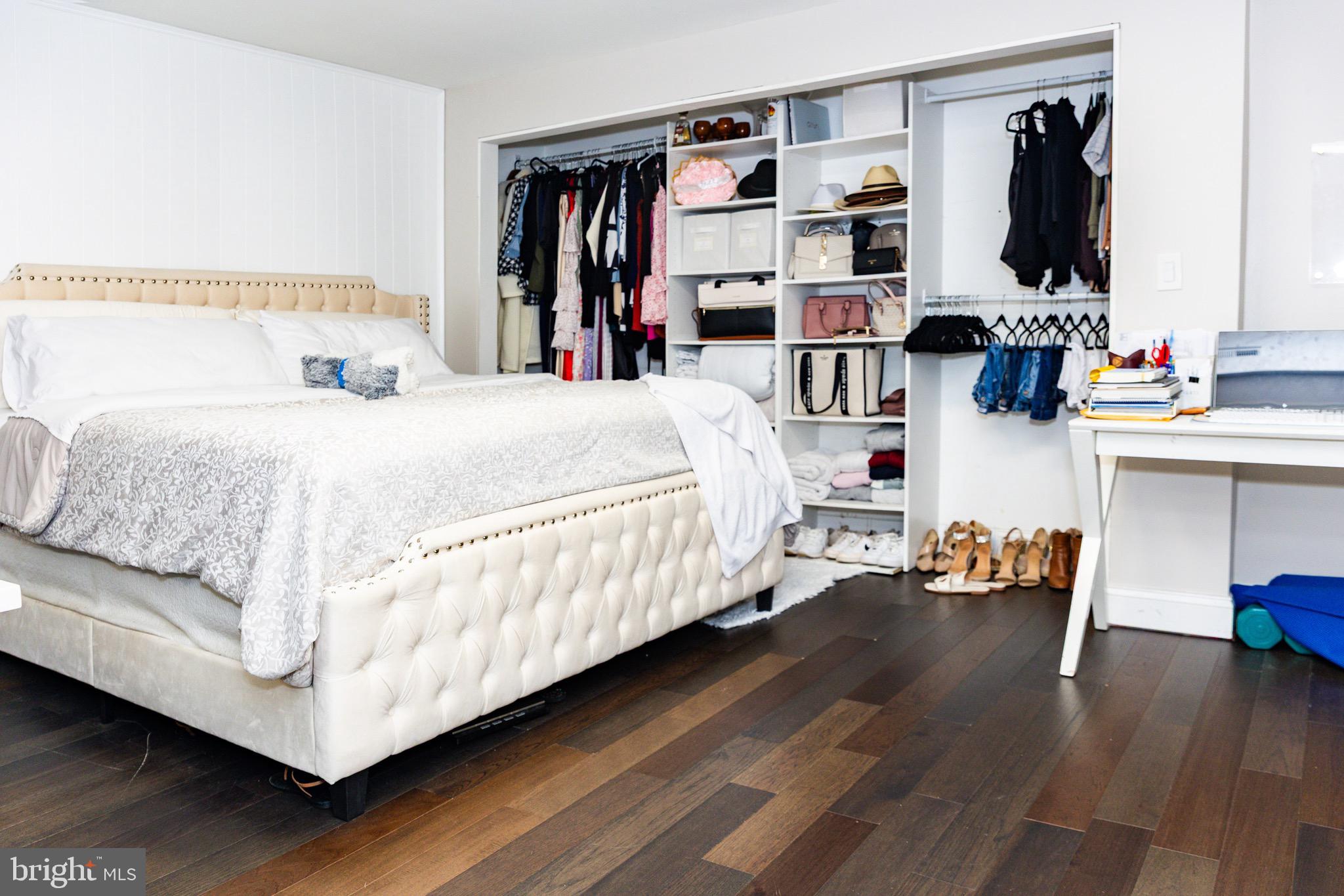 FOX RIDGE - Residential