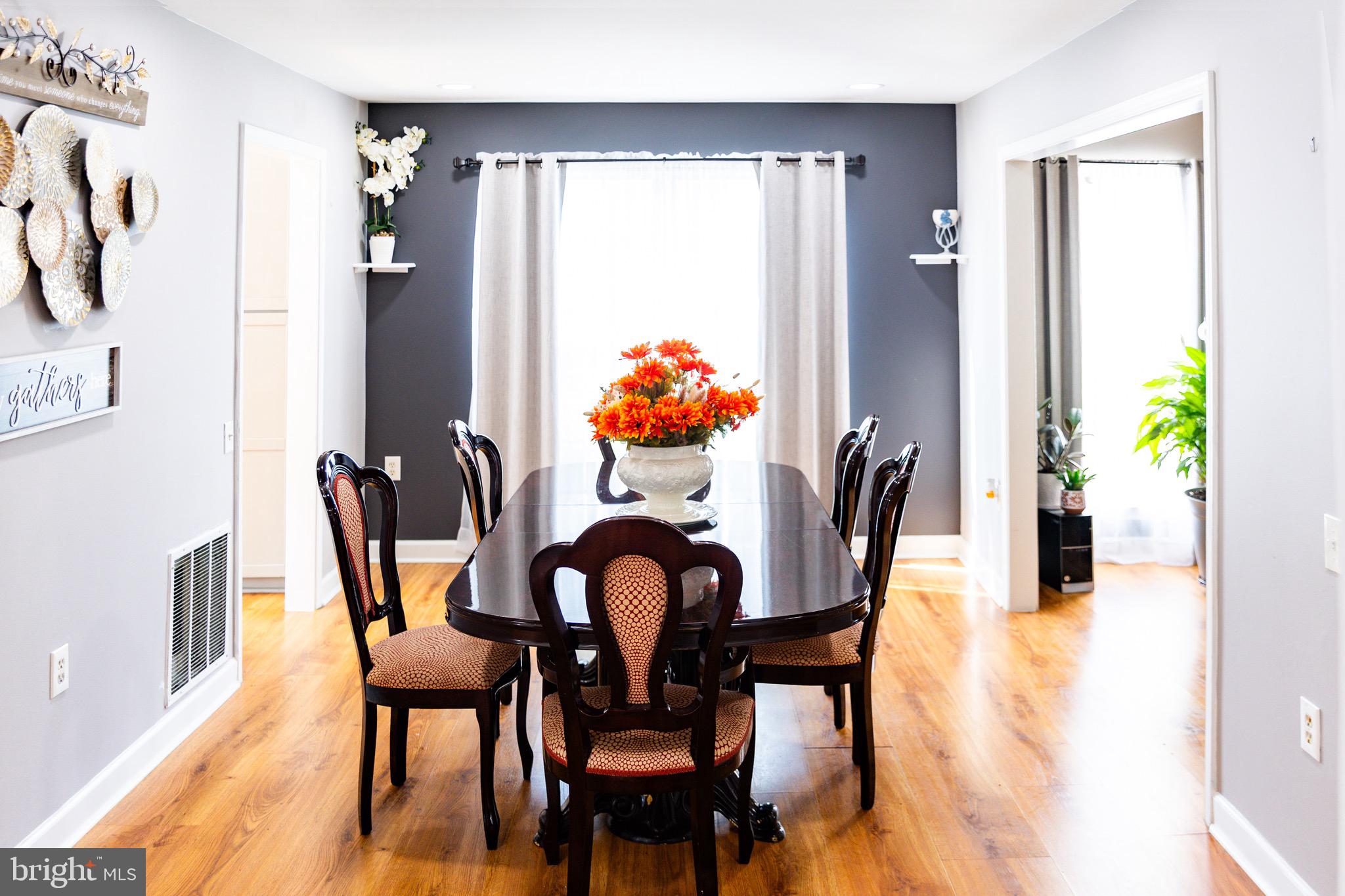 FOX RIDGE - Residential