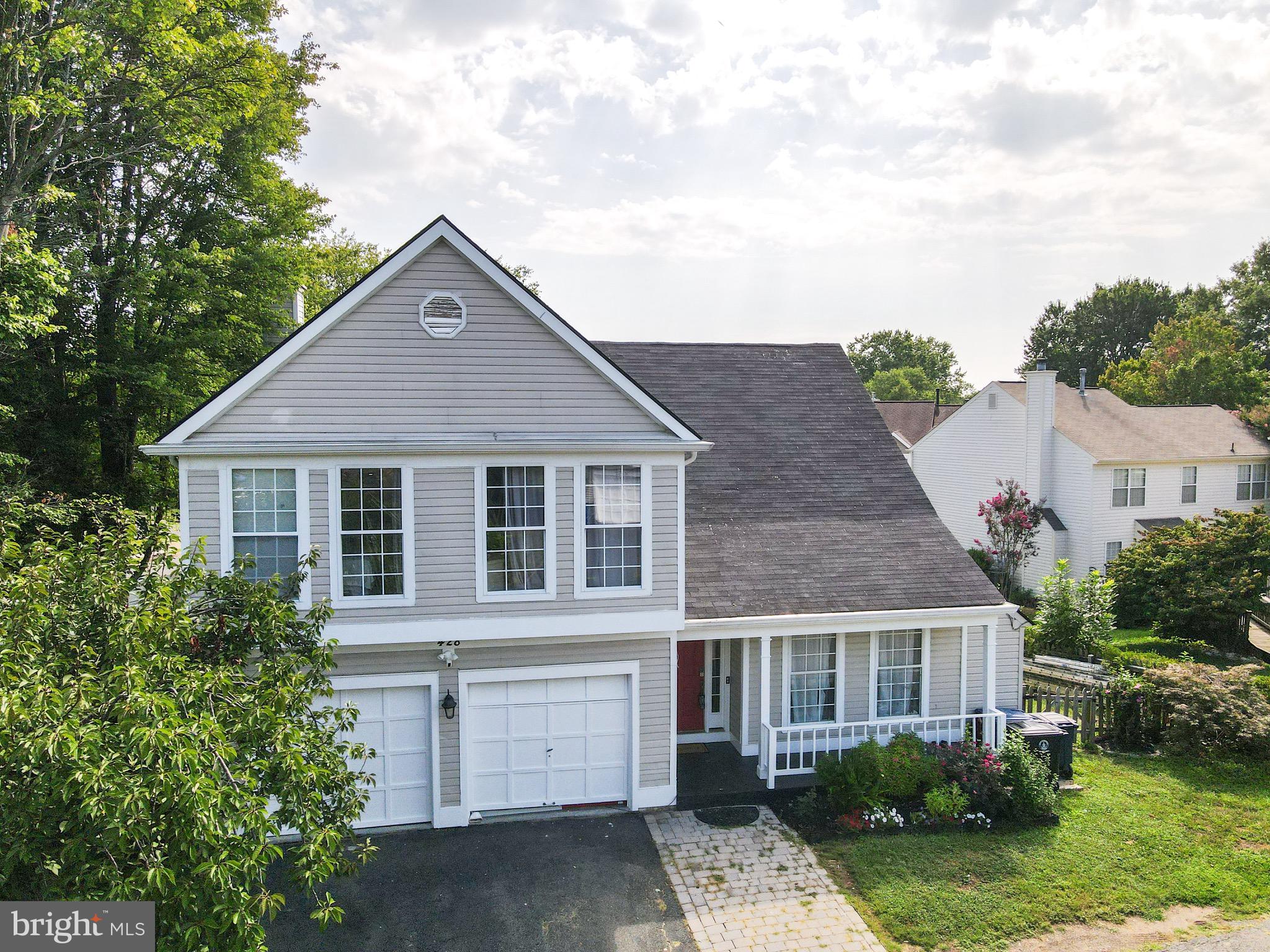 FOX RIDGE - Residential