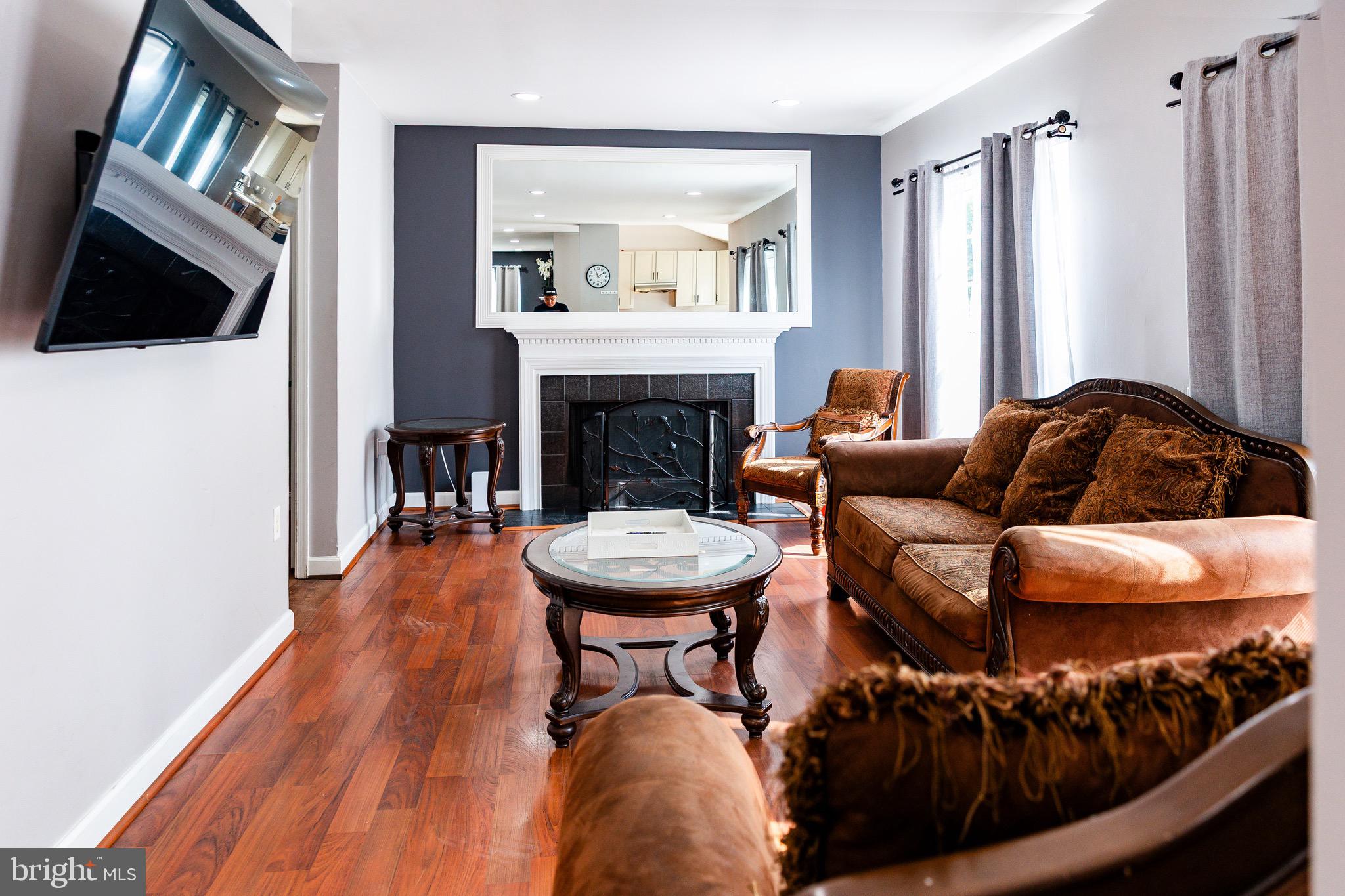 FOX RIDGE - Residential