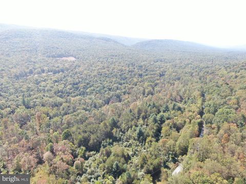 TRACT 5: 40.39+/- ACRES UPPER HORSE VALLEY RD UPPERSTRASBURG PA 17265