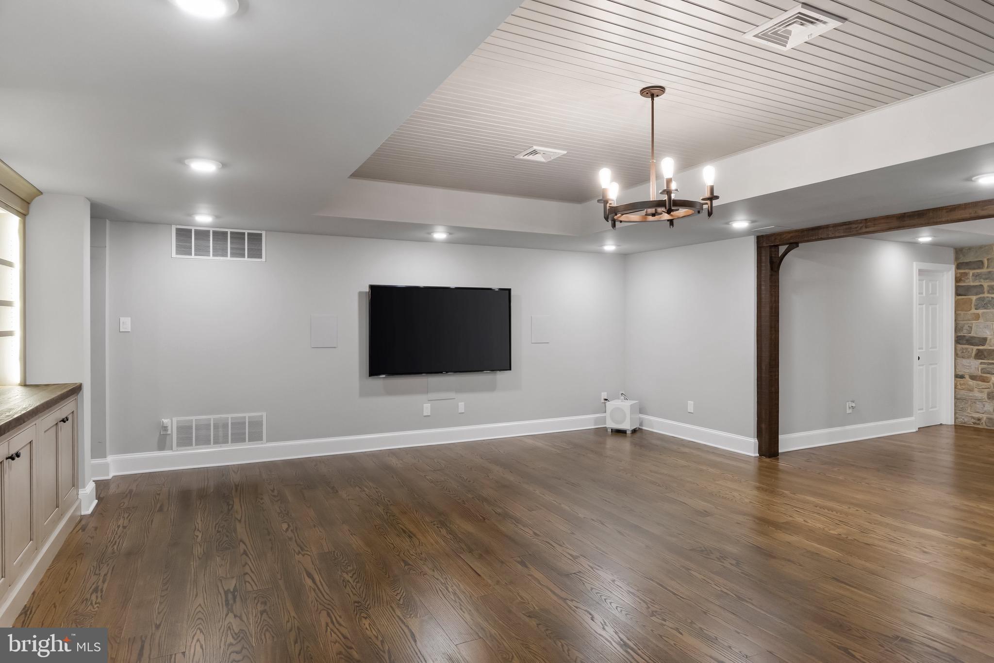 SAGE HILL - Residential