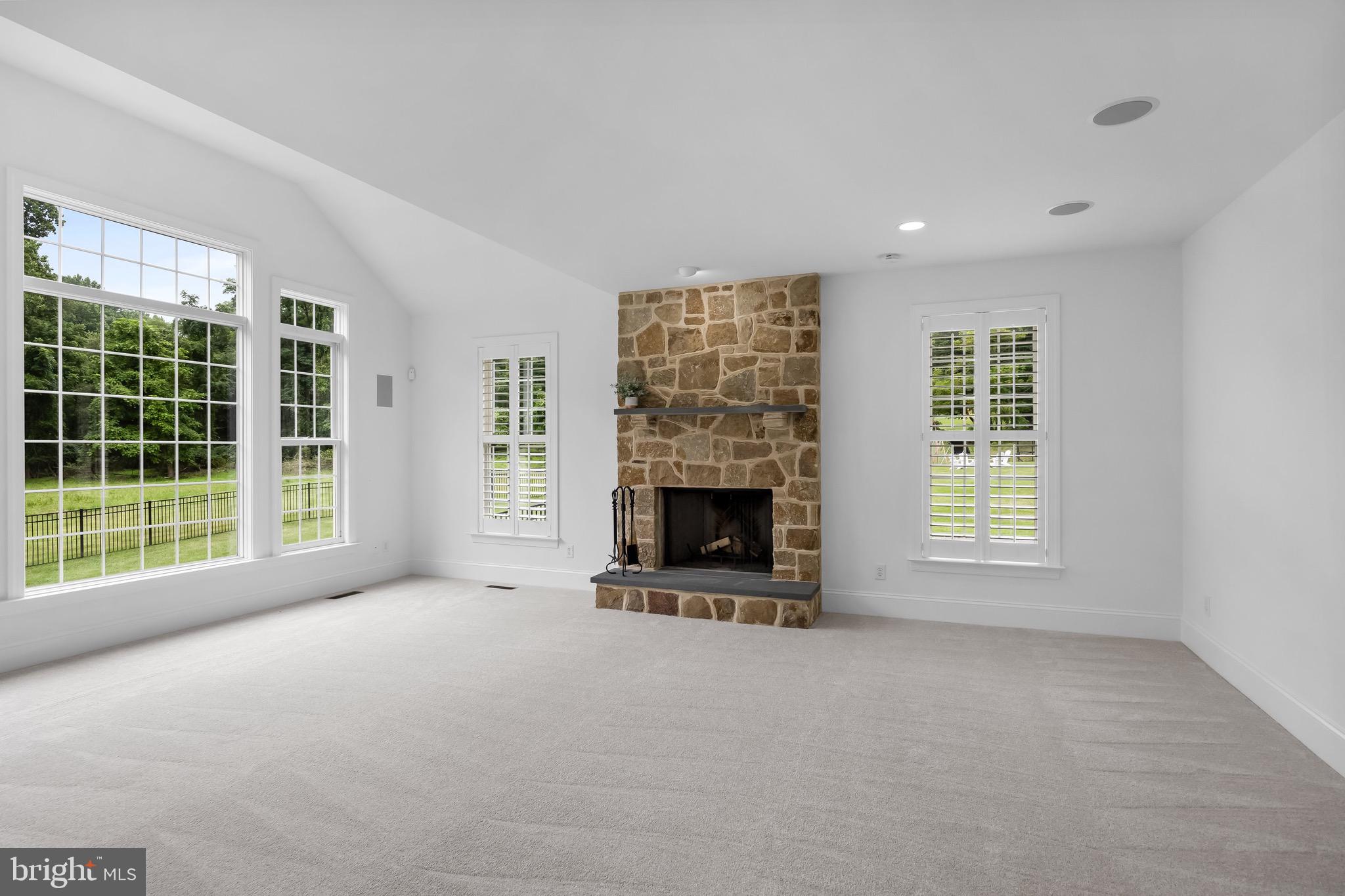 SAGE HILL - Residential