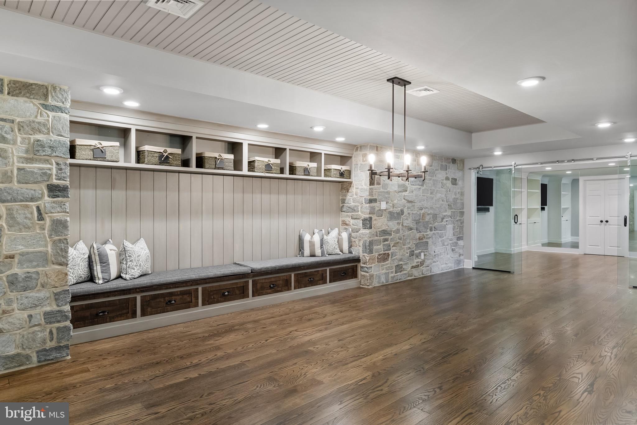 SAGE HILL - Residential