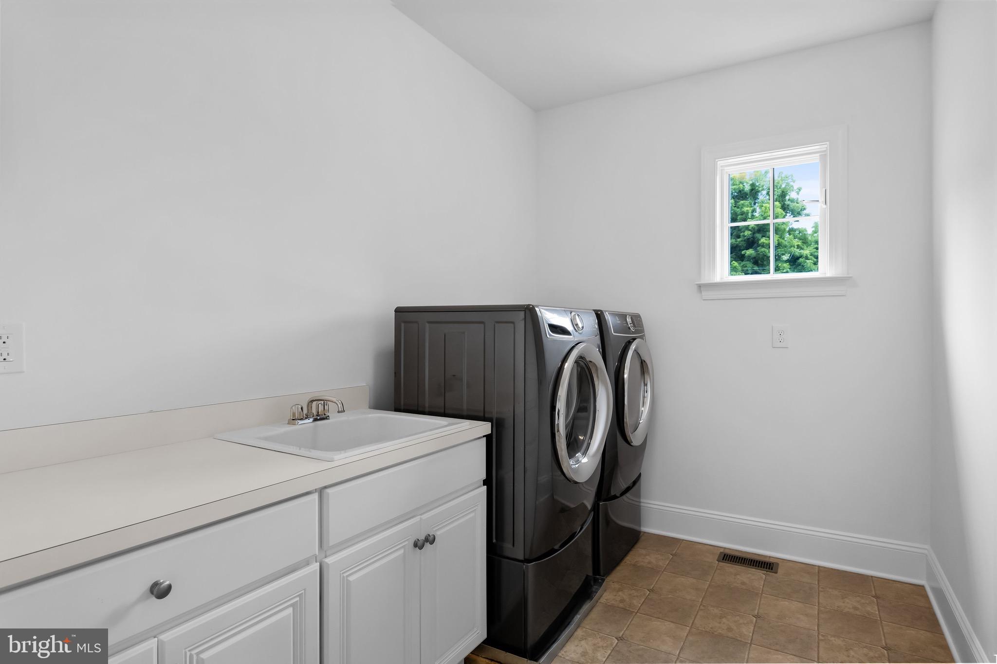 SAGE HILL - Residential