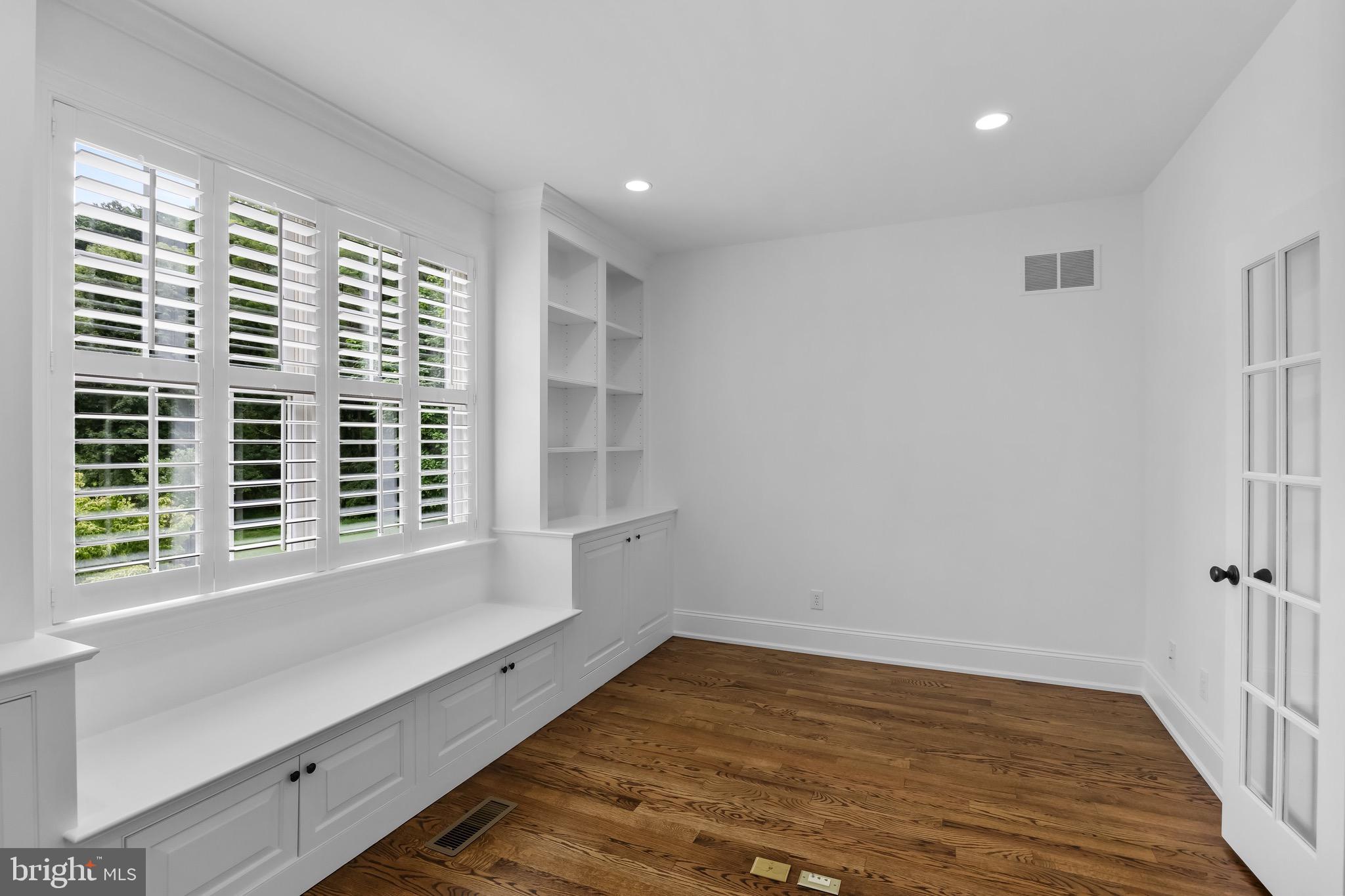 SAGE HILL - Residential