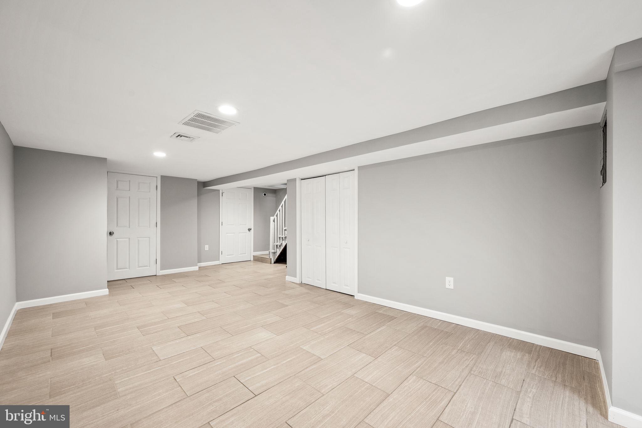 WESTINGHOUSE VLG - Residential