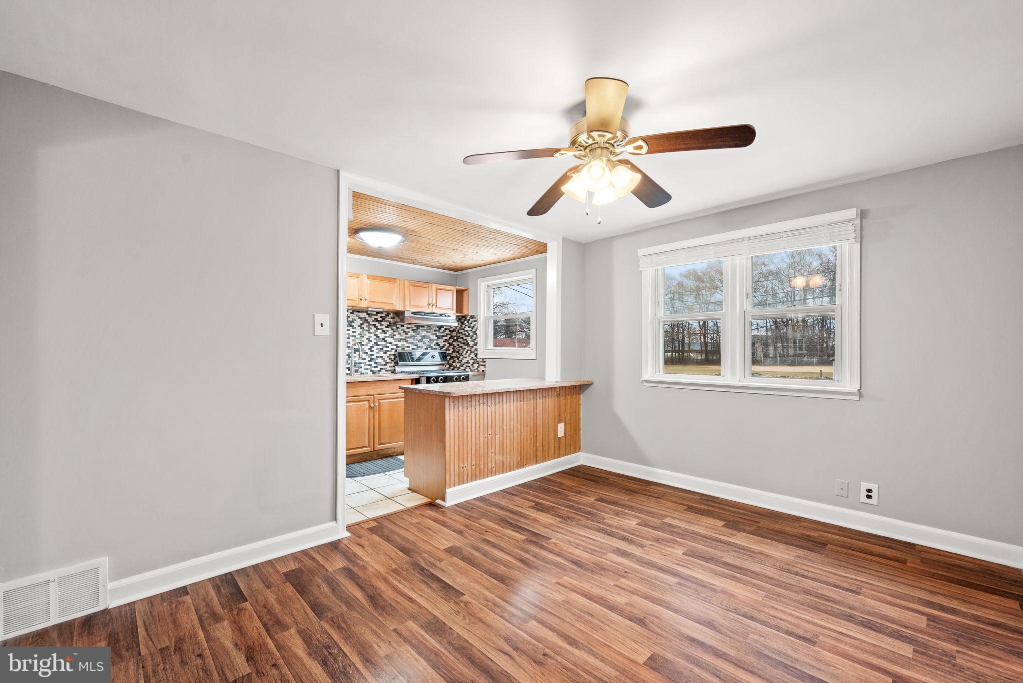 WESTINGHOUSE VLG - Residential
