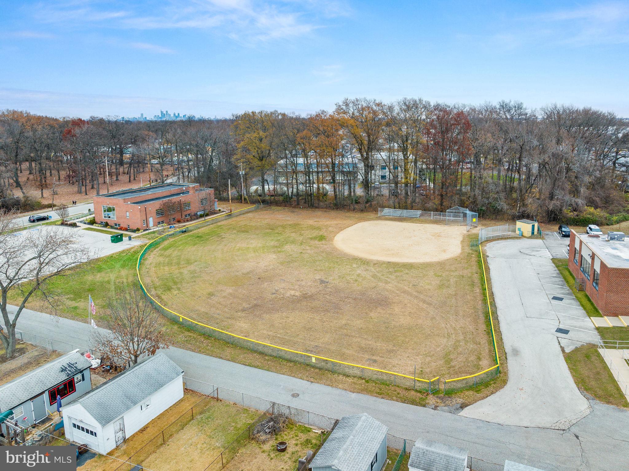 WESTINGHOUSE VLG - Residential