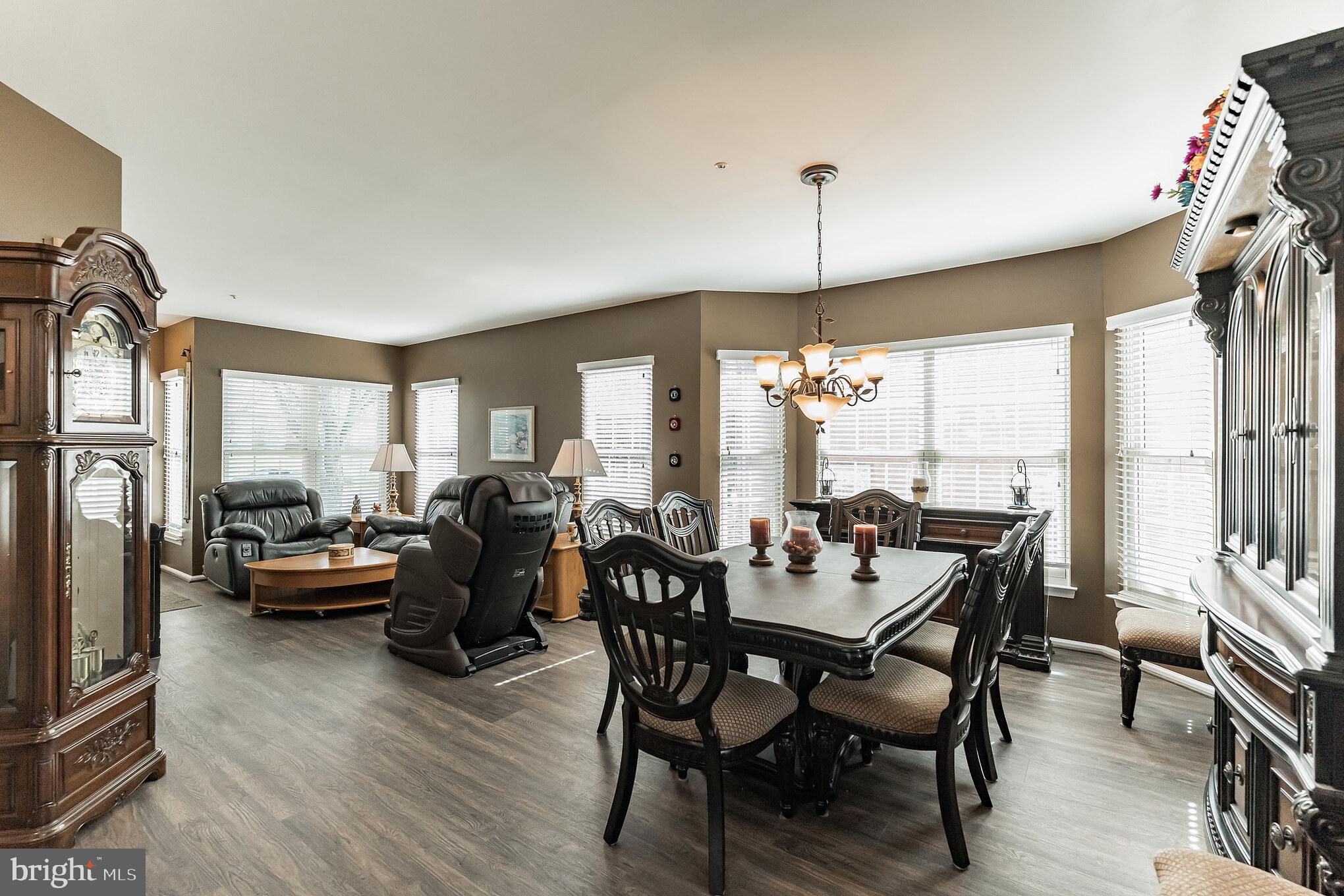 CHADWICK PL - Residential