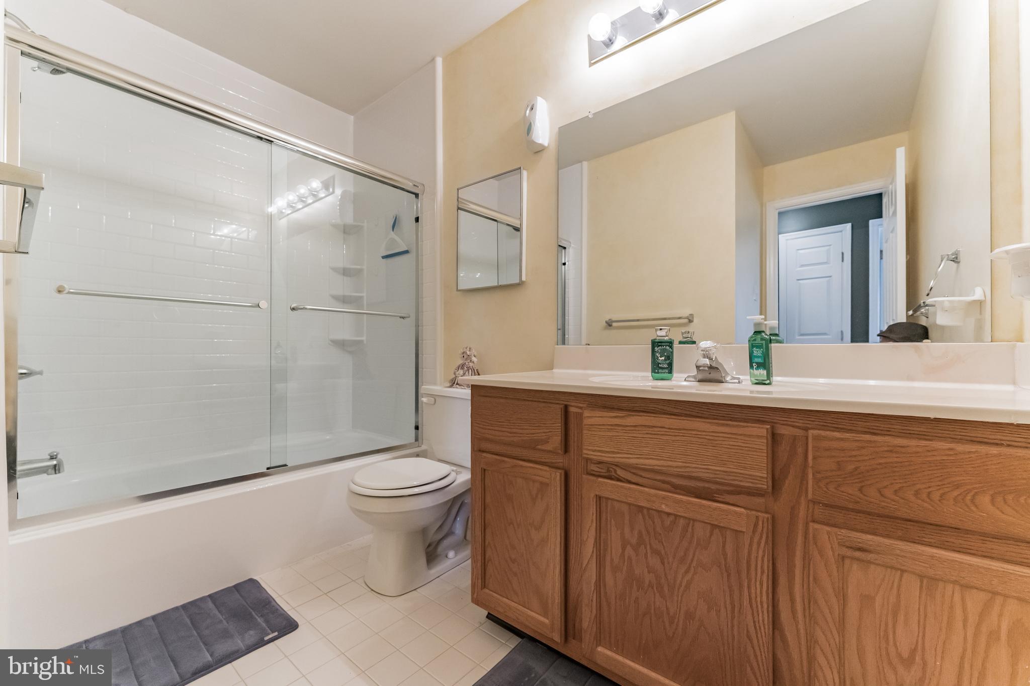 CHADWICK PL - Residential