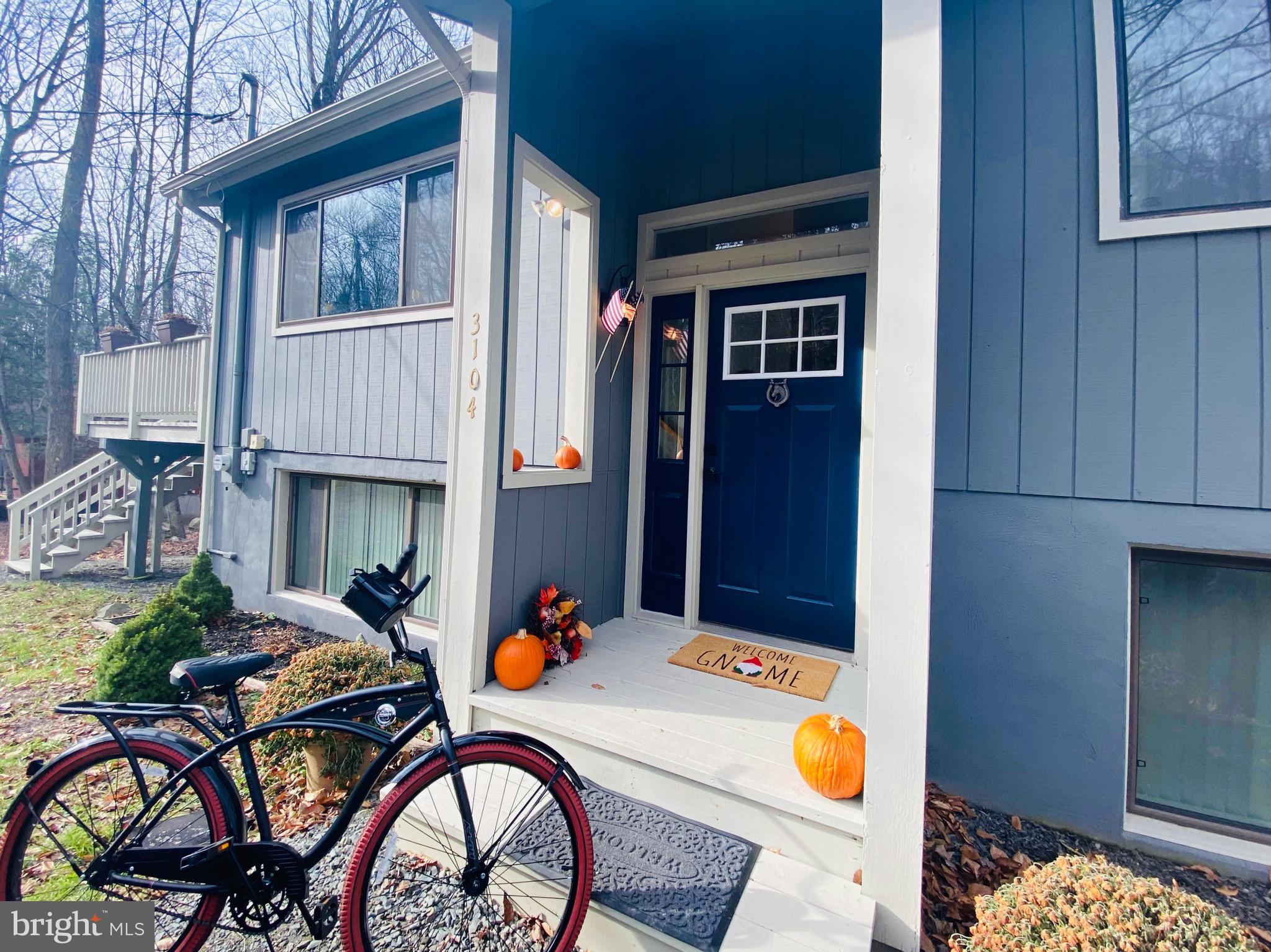 HIDEOUT THE - Residential Lease