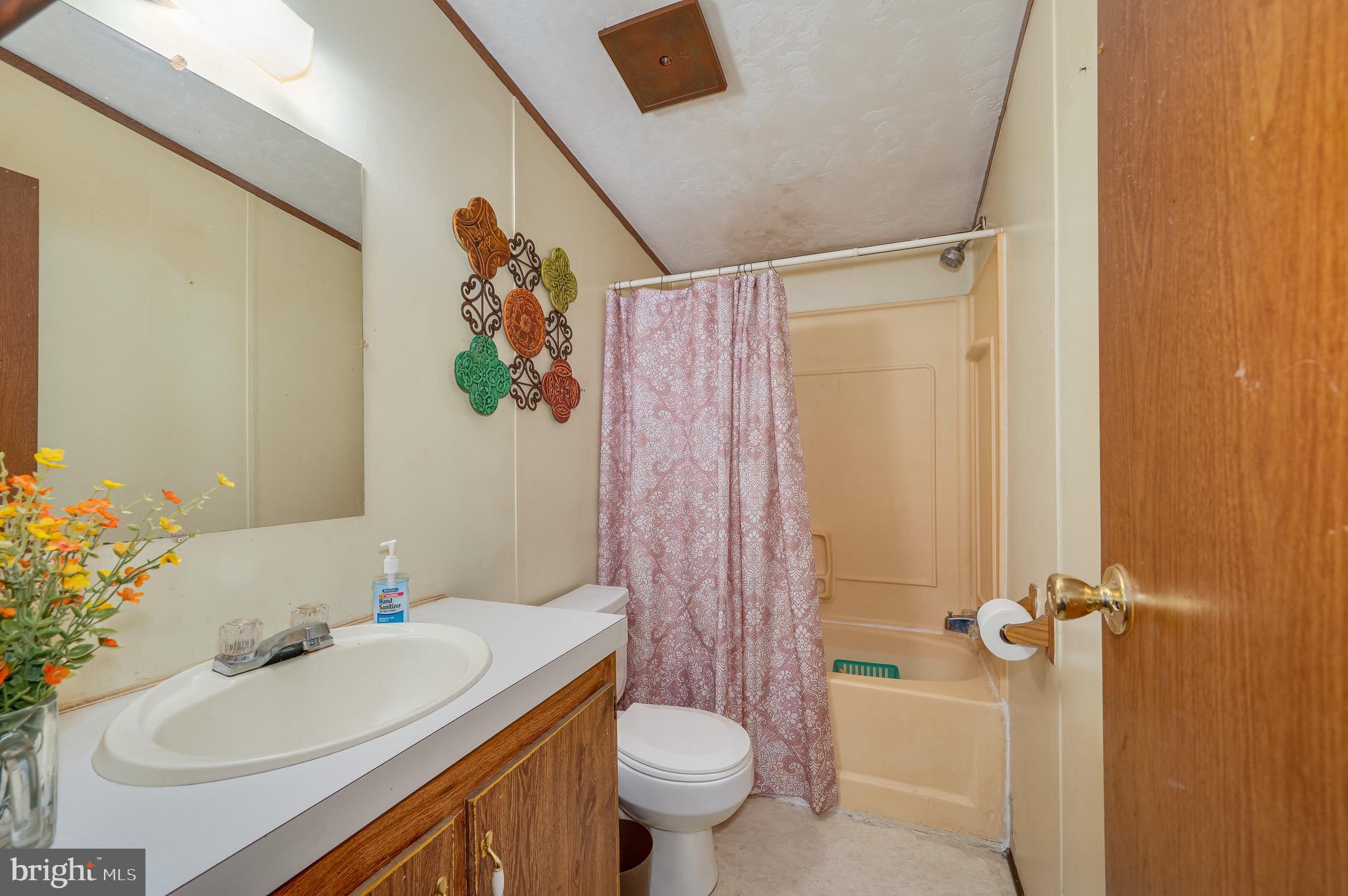 SPRINGFIELD VILLAGE - Residential