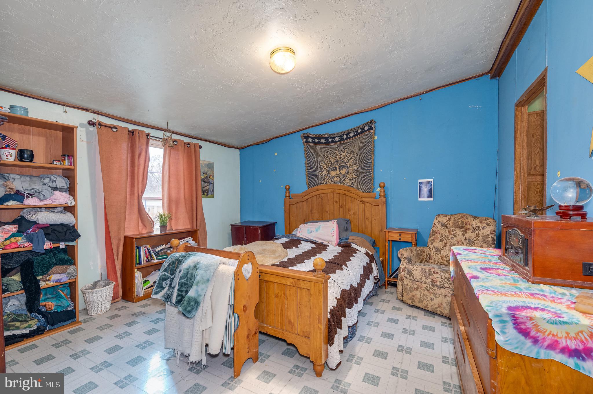 SPRINGFIELD VILLAGE - Residential