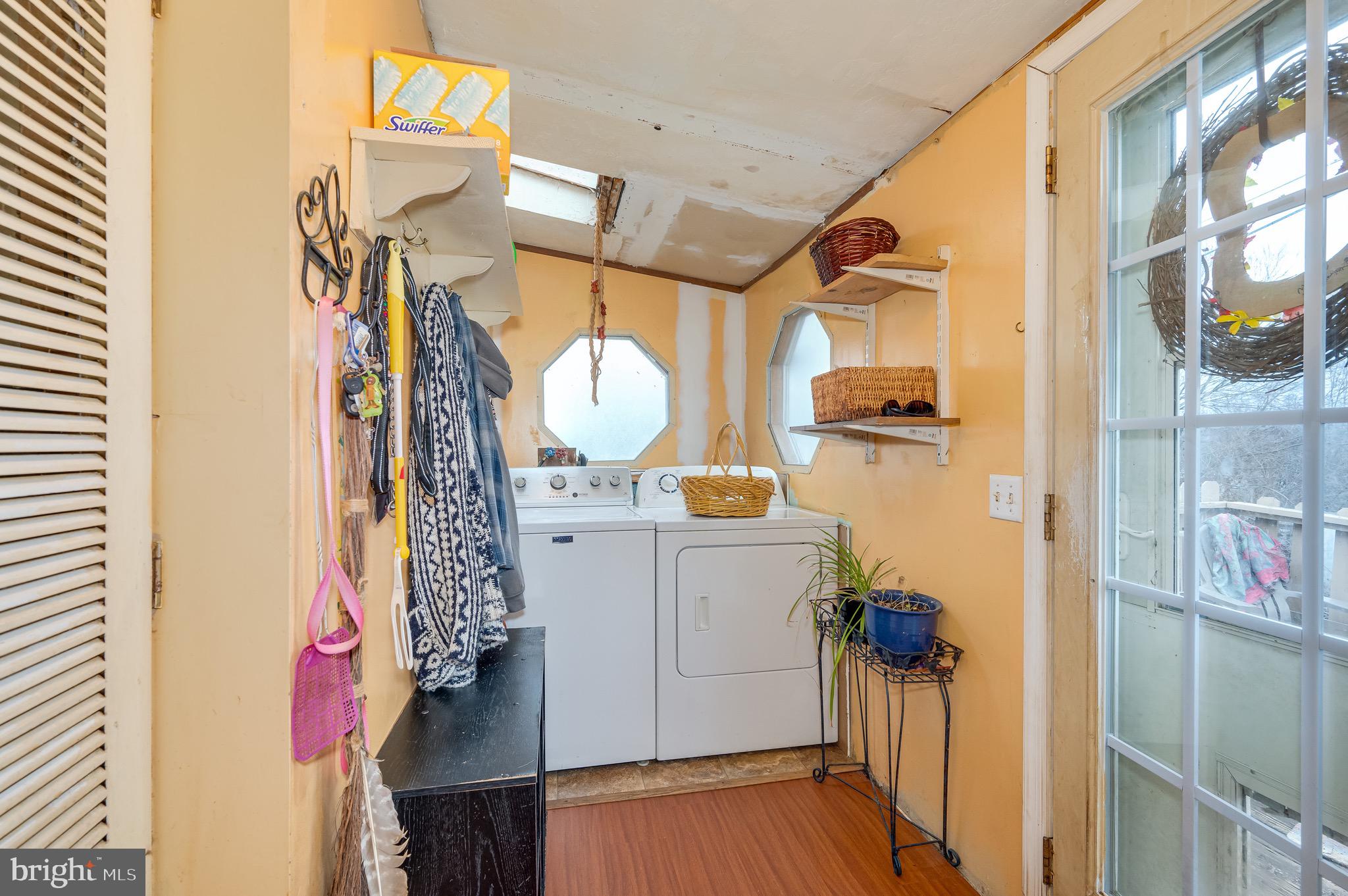 SPRINGFIELD VILLAGE - Residential