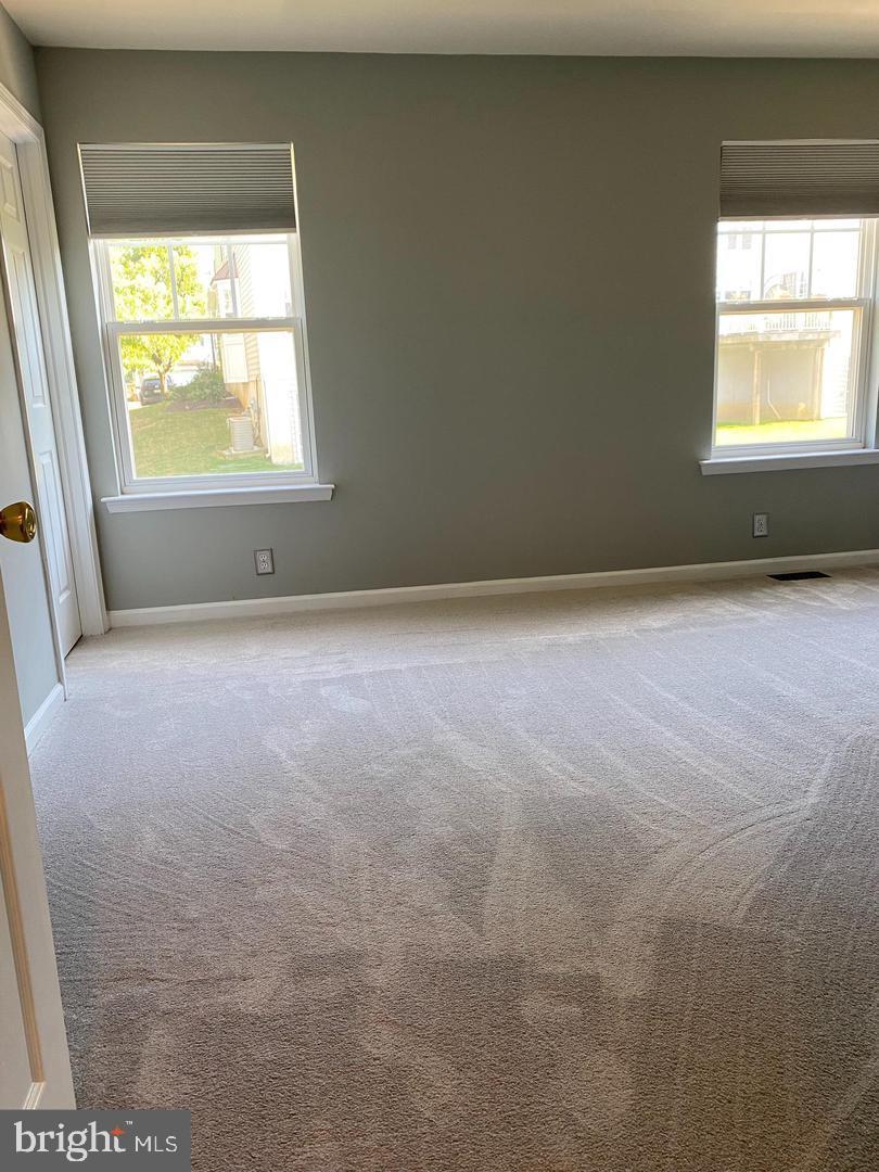 MEWS AT BAILEY STATION - Residential