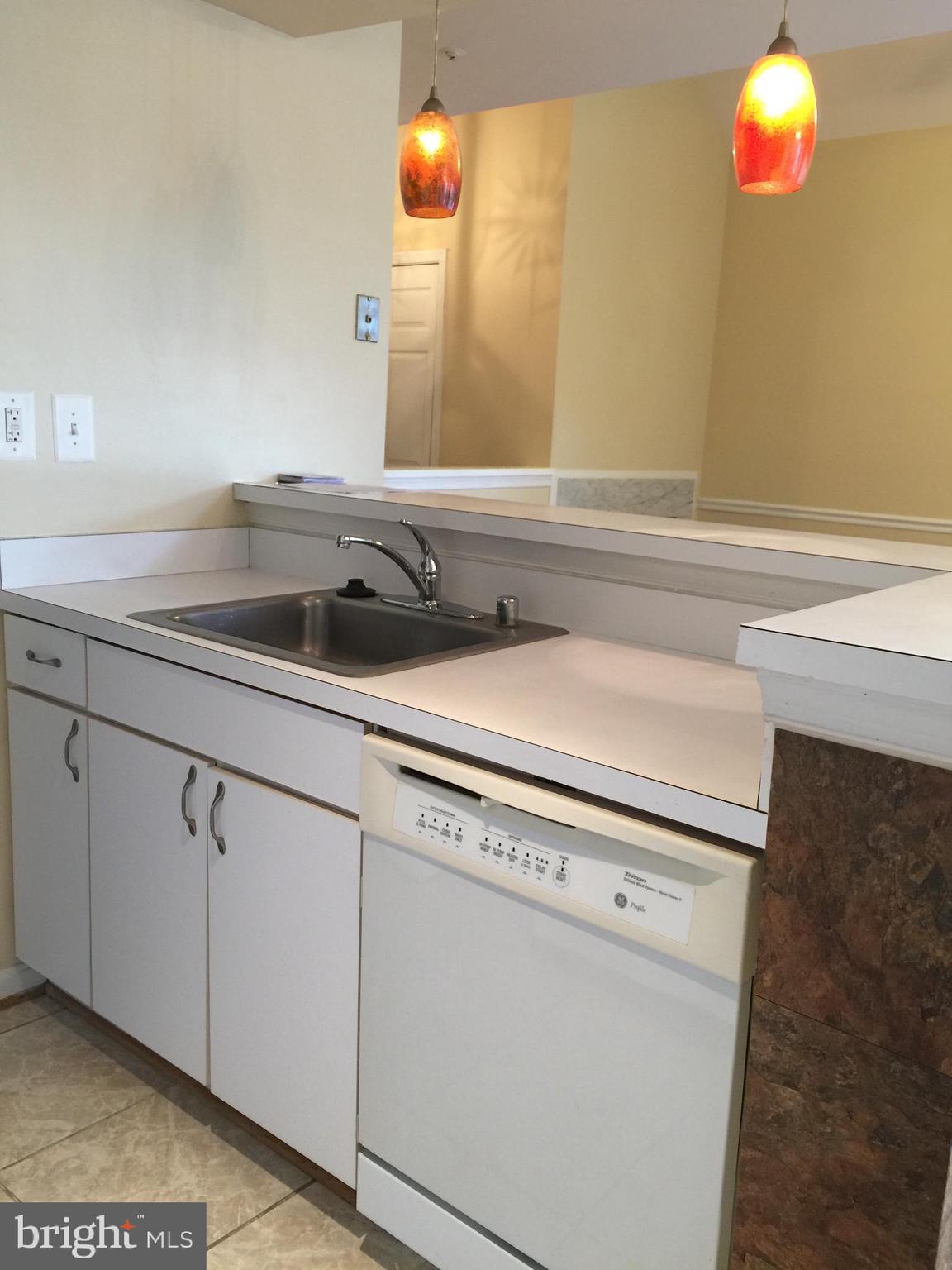 VISTAS AT WASHINGTONIAN WOODS - Residential Lease