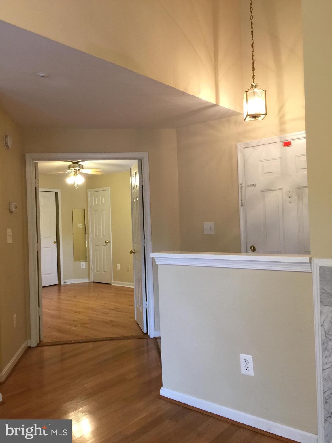 VISTAS AT WASHINGTONIAN WOODS - Residential Lease