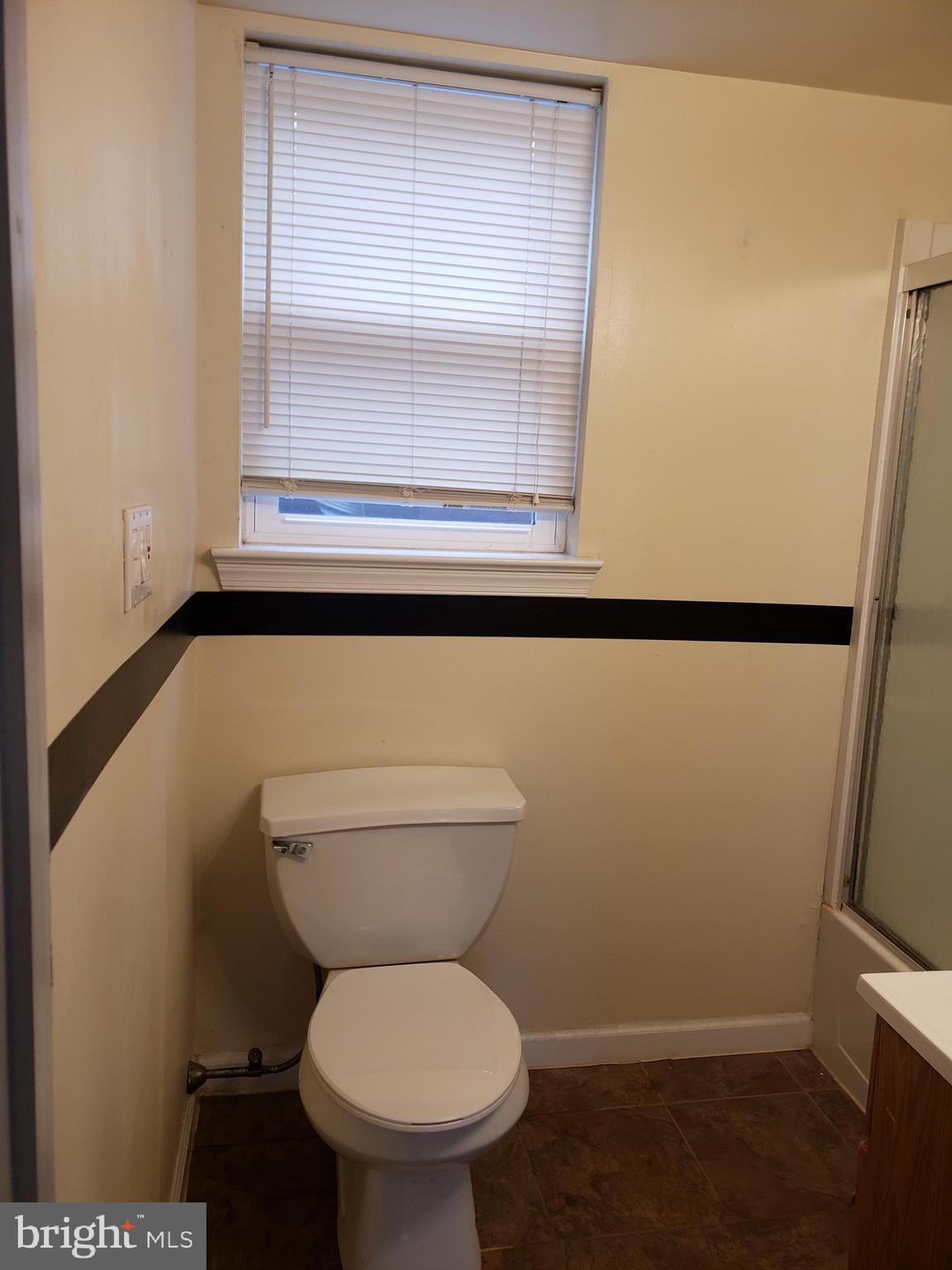 CRESTMONT - Residential Lease