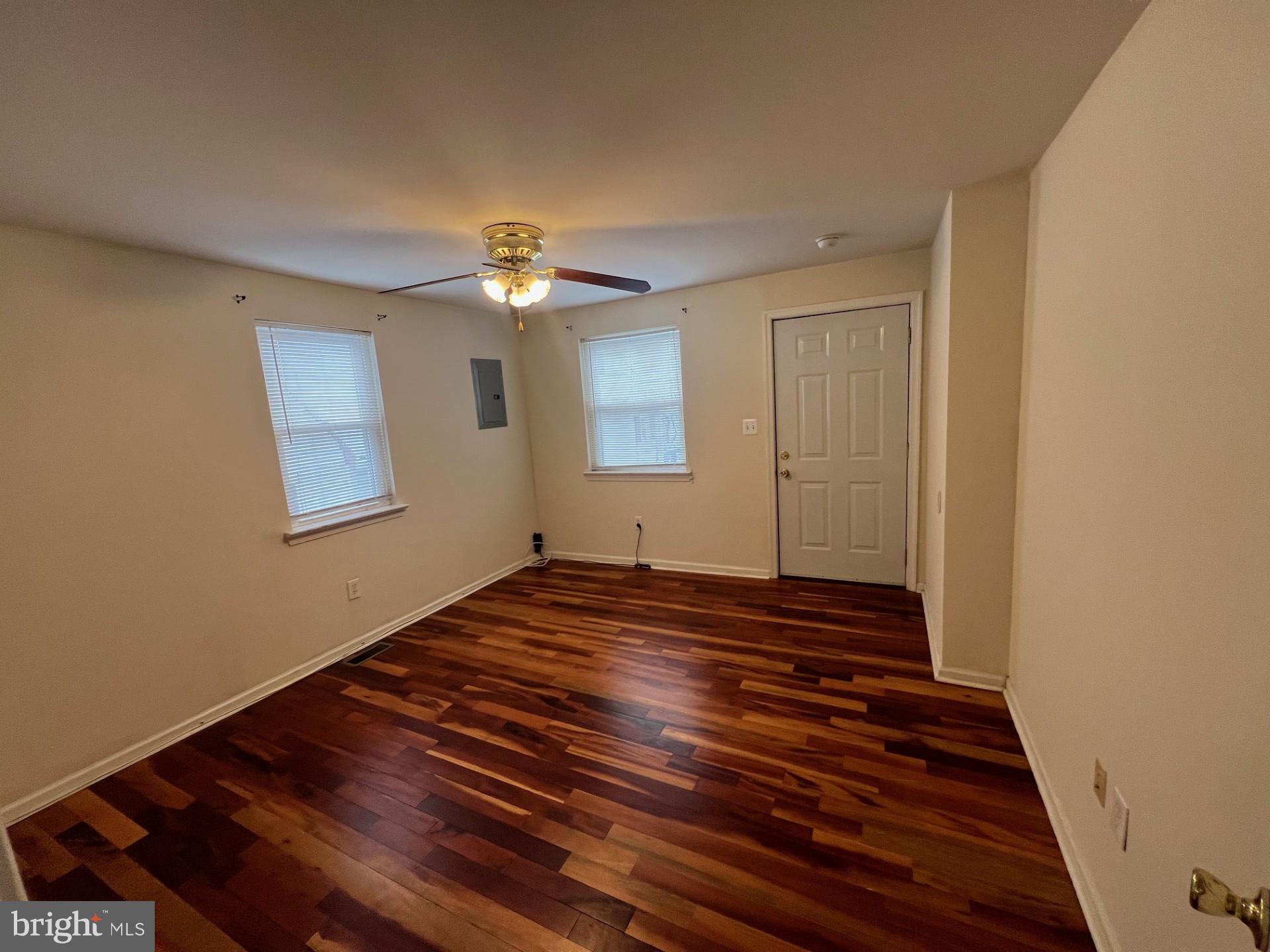 CRESTMONT - Residential Lease