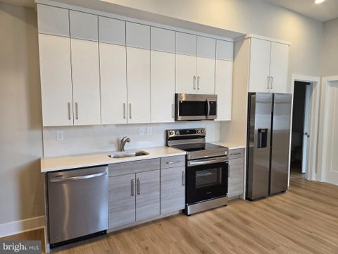 Condo For Rent - 800 N Orange Street #2<br/> WILMINGTON, DE 19801