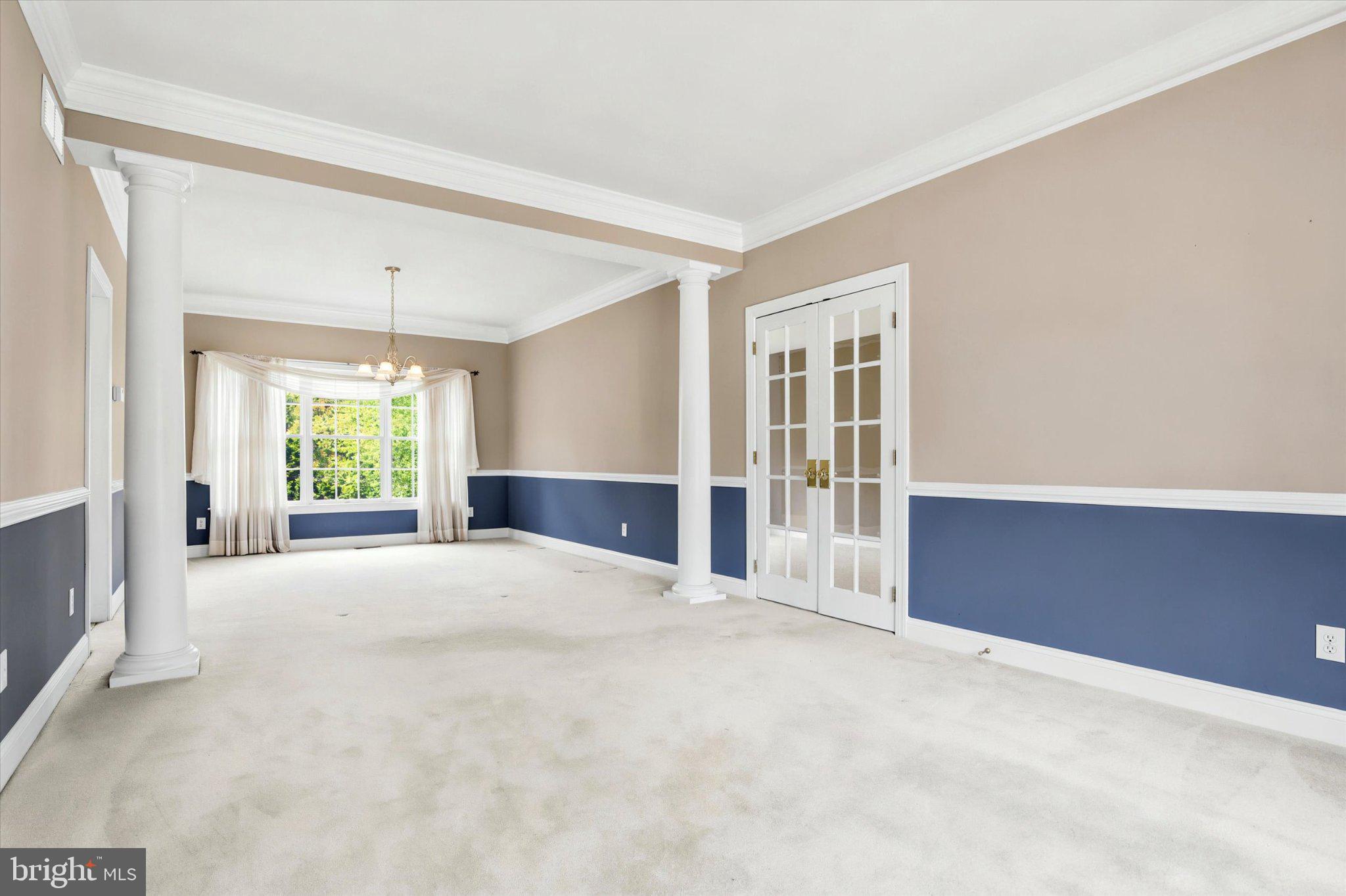 OAKS OF BUCKINGHAM - Residential