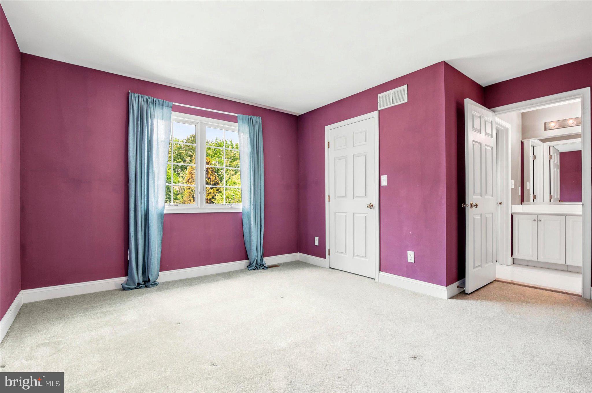 OAKS OF BUCKINGHAM - Residential