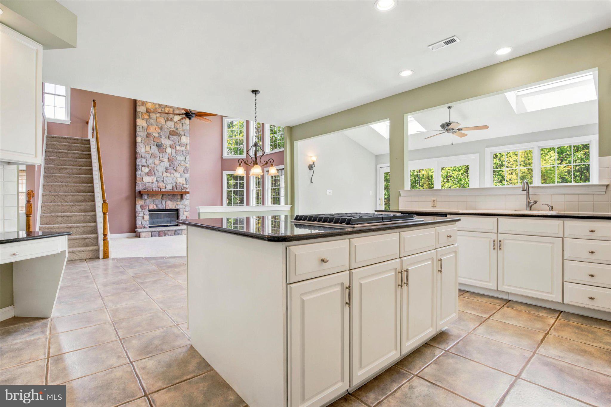 OAKS OF BUCKINGHAM - Residential