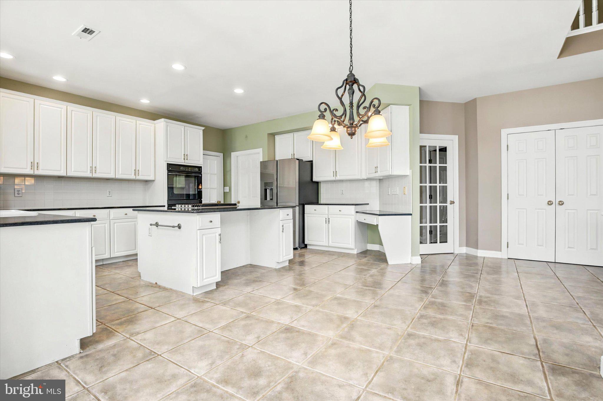 OAKS OF BUCKINGHAM - Residential