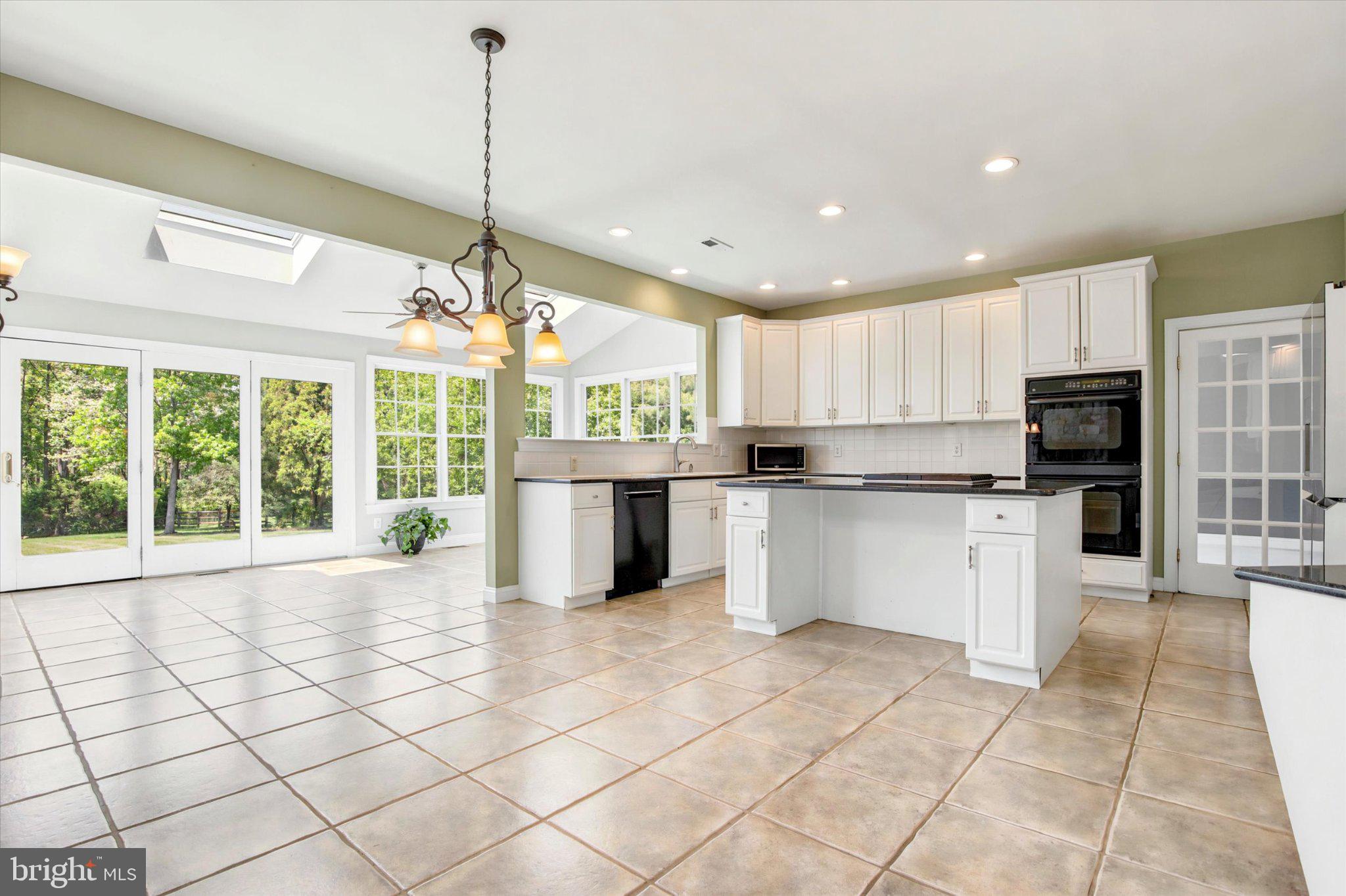 OAKS OF BUCKINGHAM - Residential