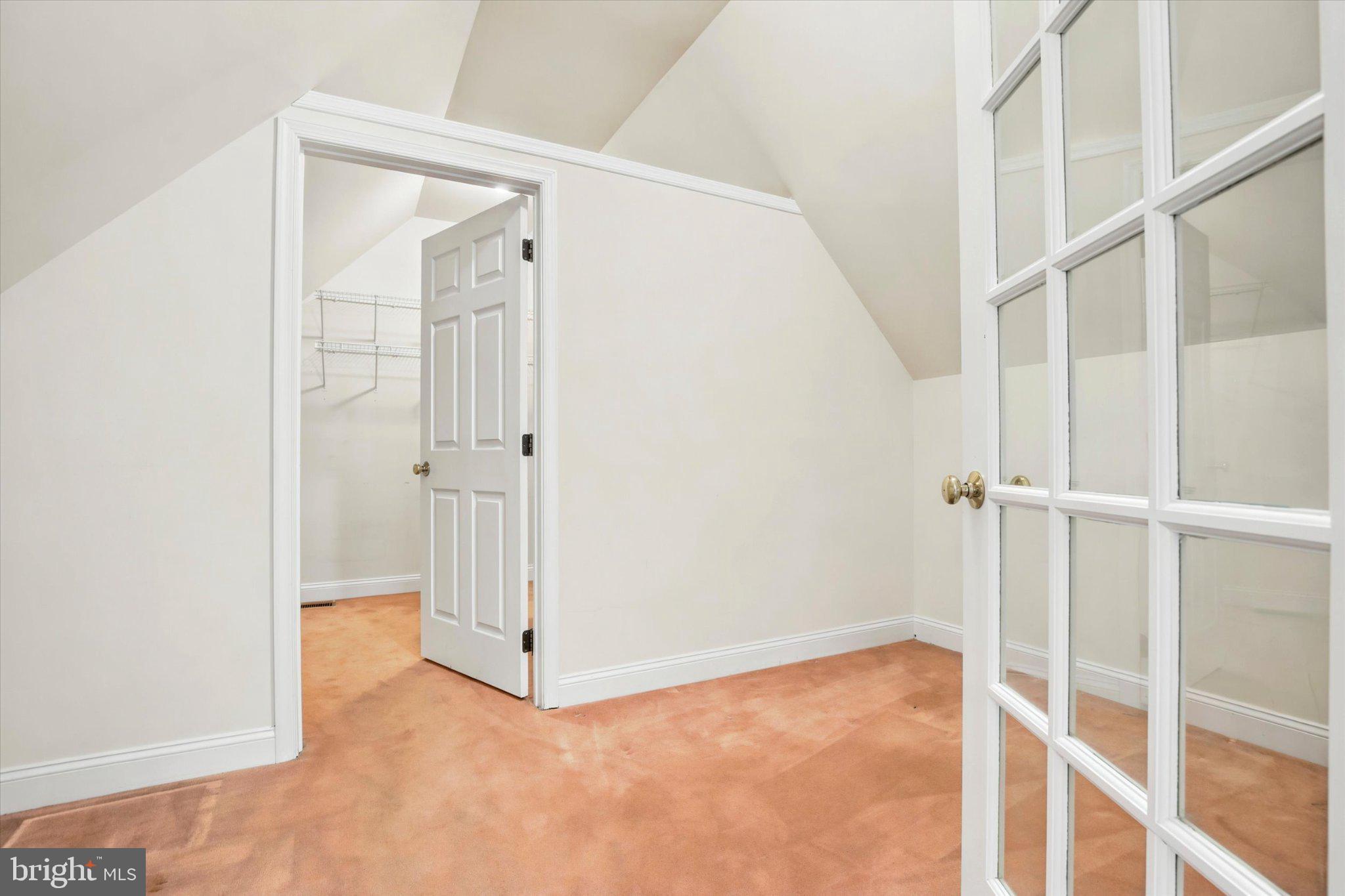 OAKS OF BUCKINGHAM - Residential