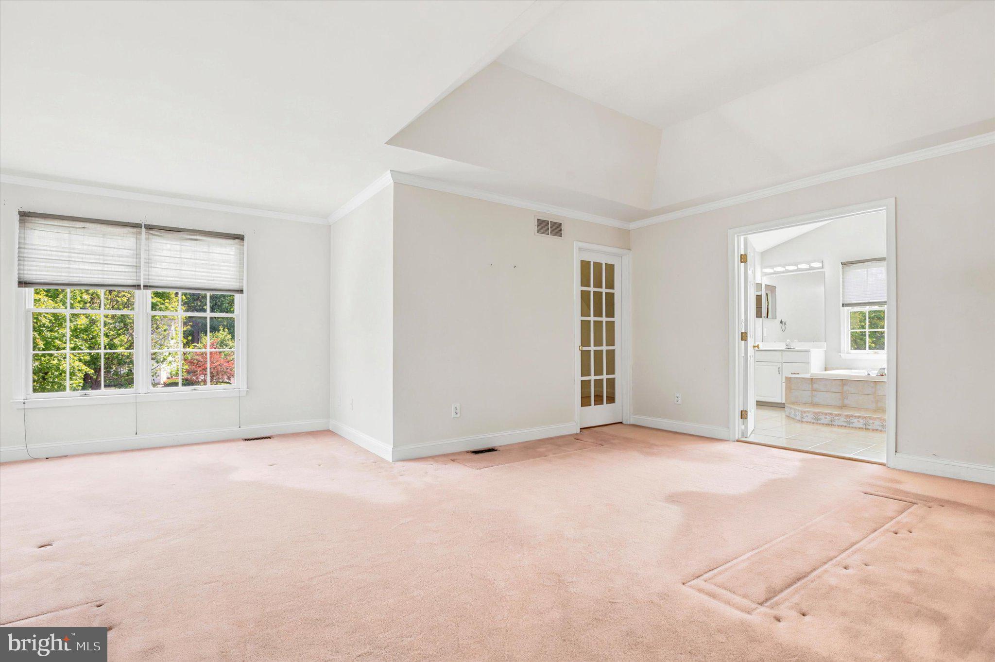 OAKS OF BUCKINGHAM - Residential