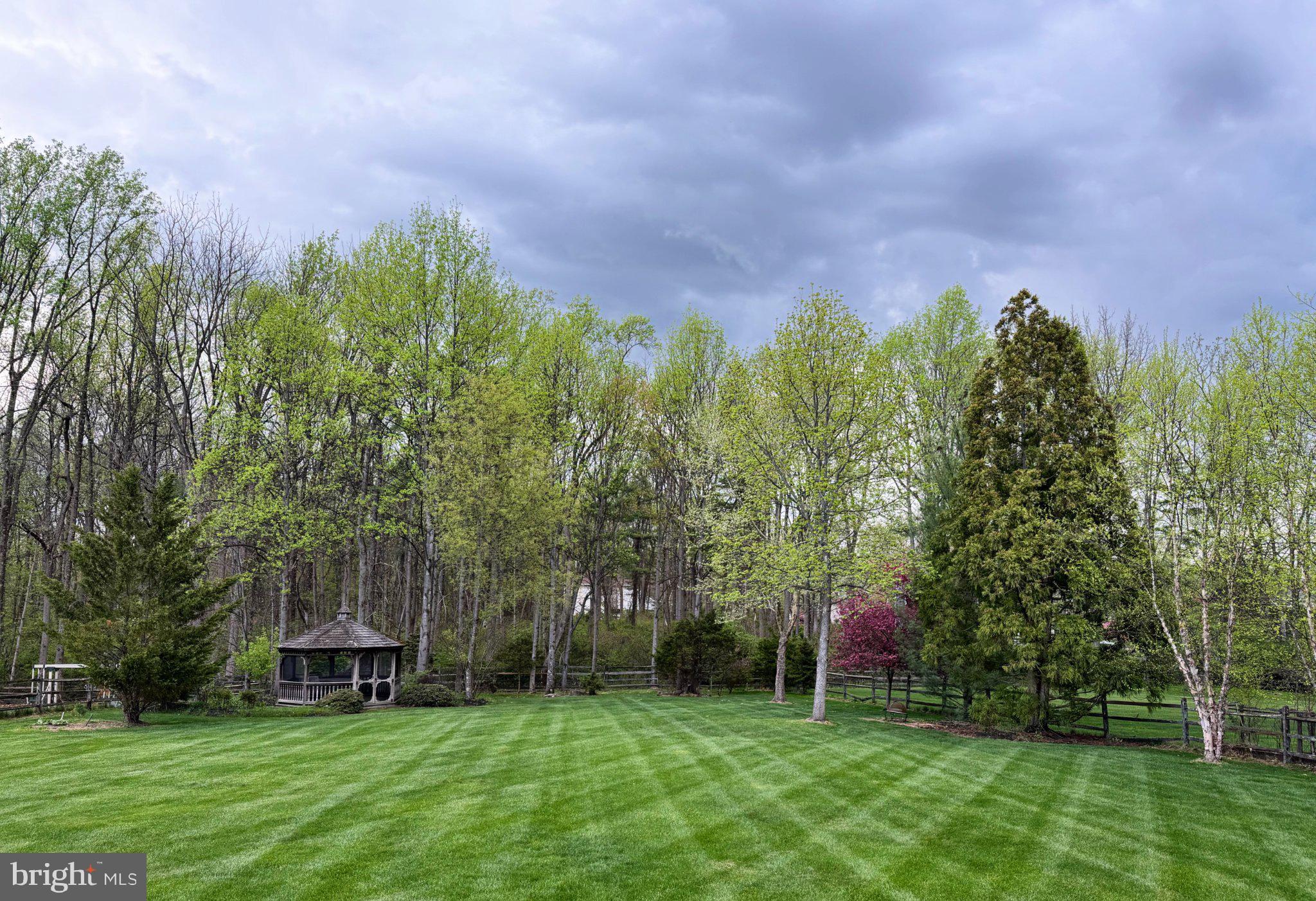 OAKS OF BUCKINGHAM - Residential