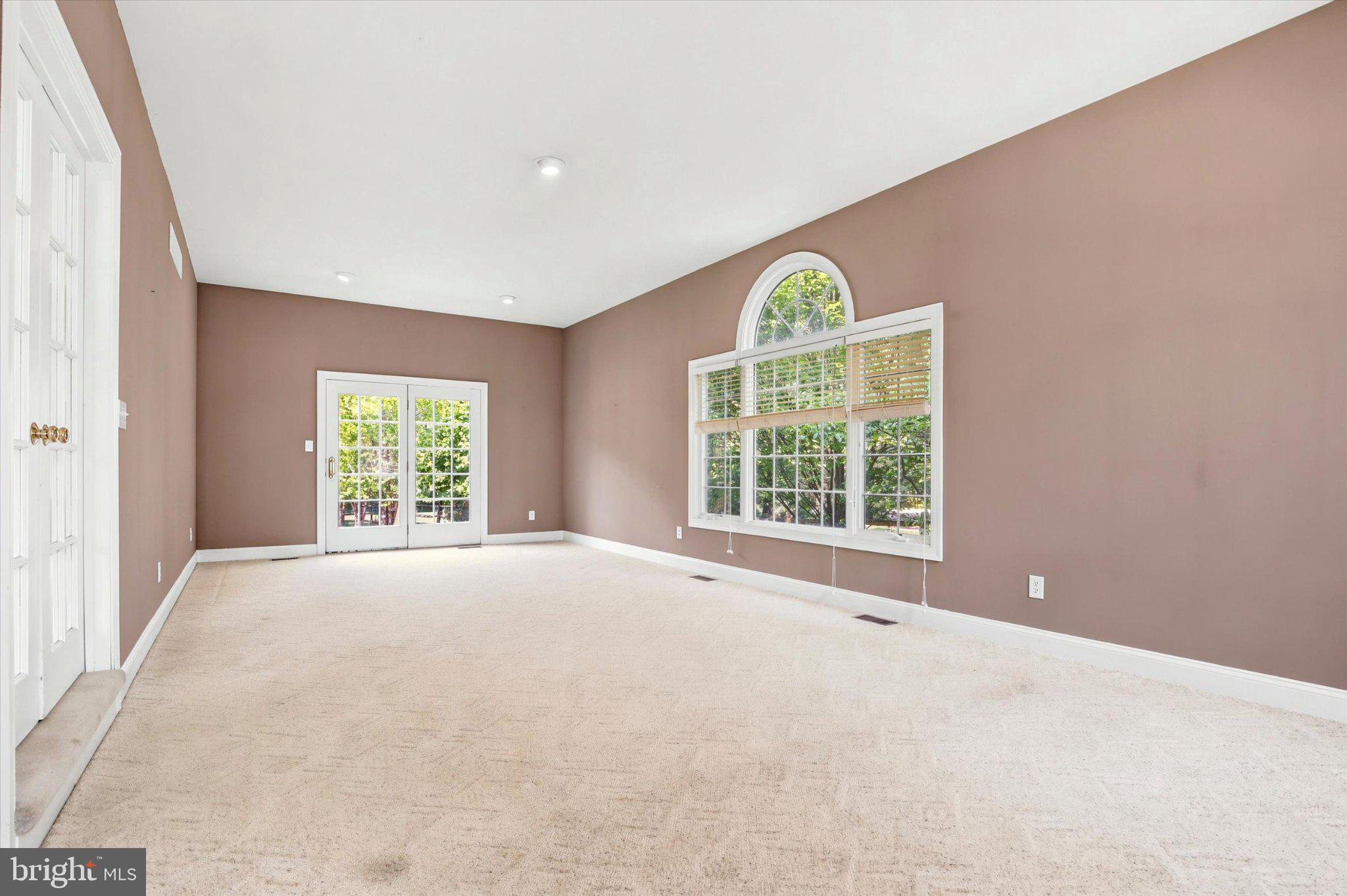 OAKS OF BUCKINGHAM - Residential