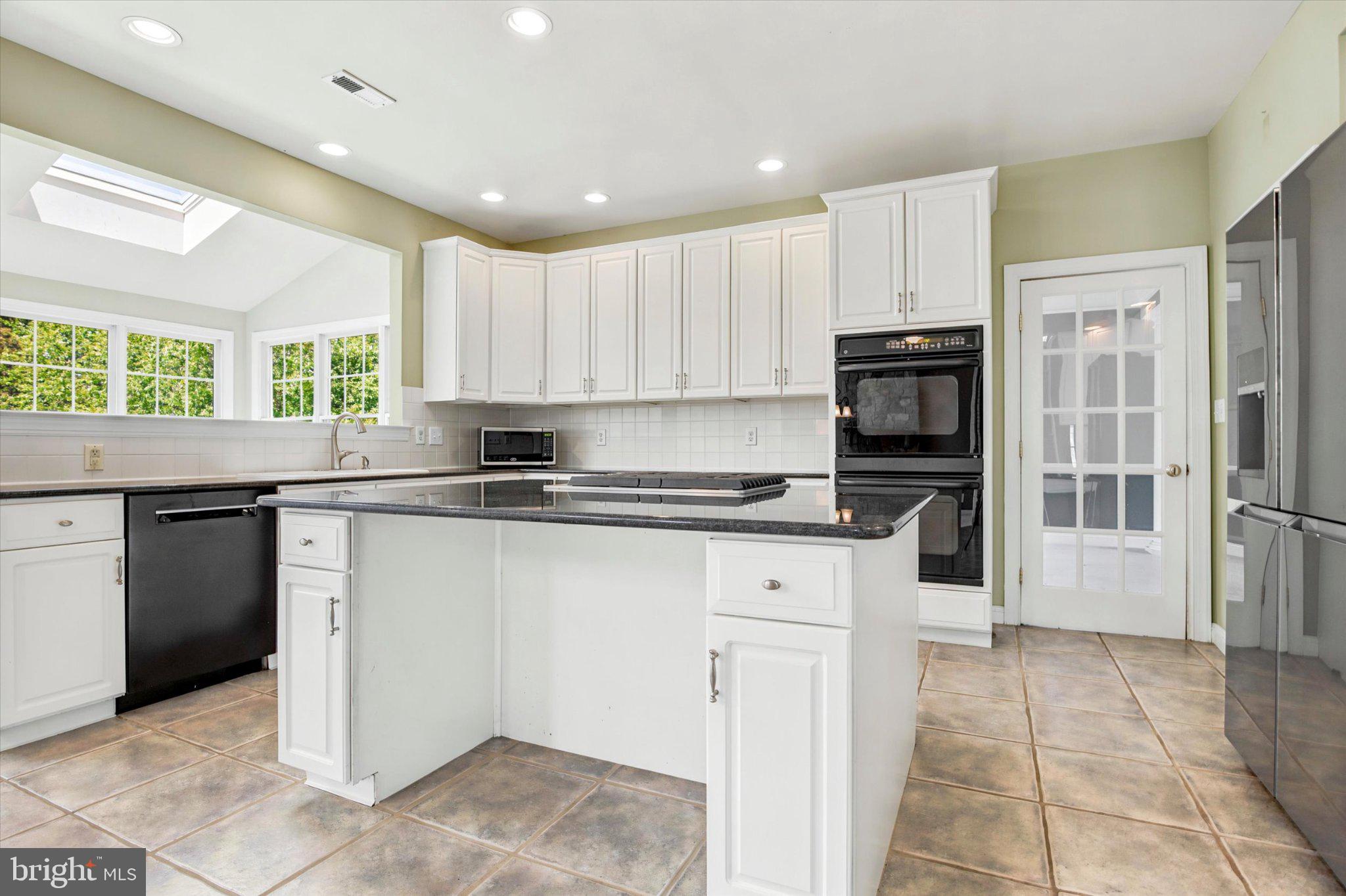 OAKS OF BUCKINGHAM - Residential
