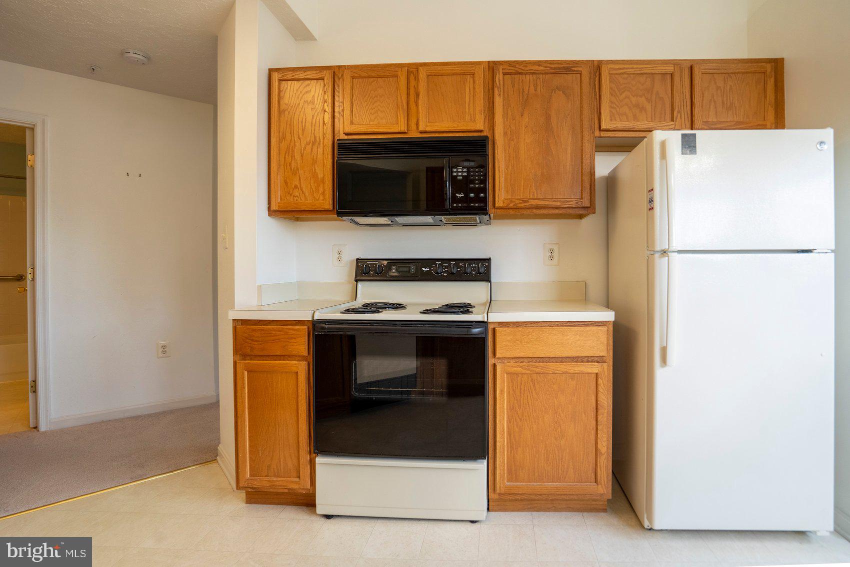 BAYLAND CONDO - Residential