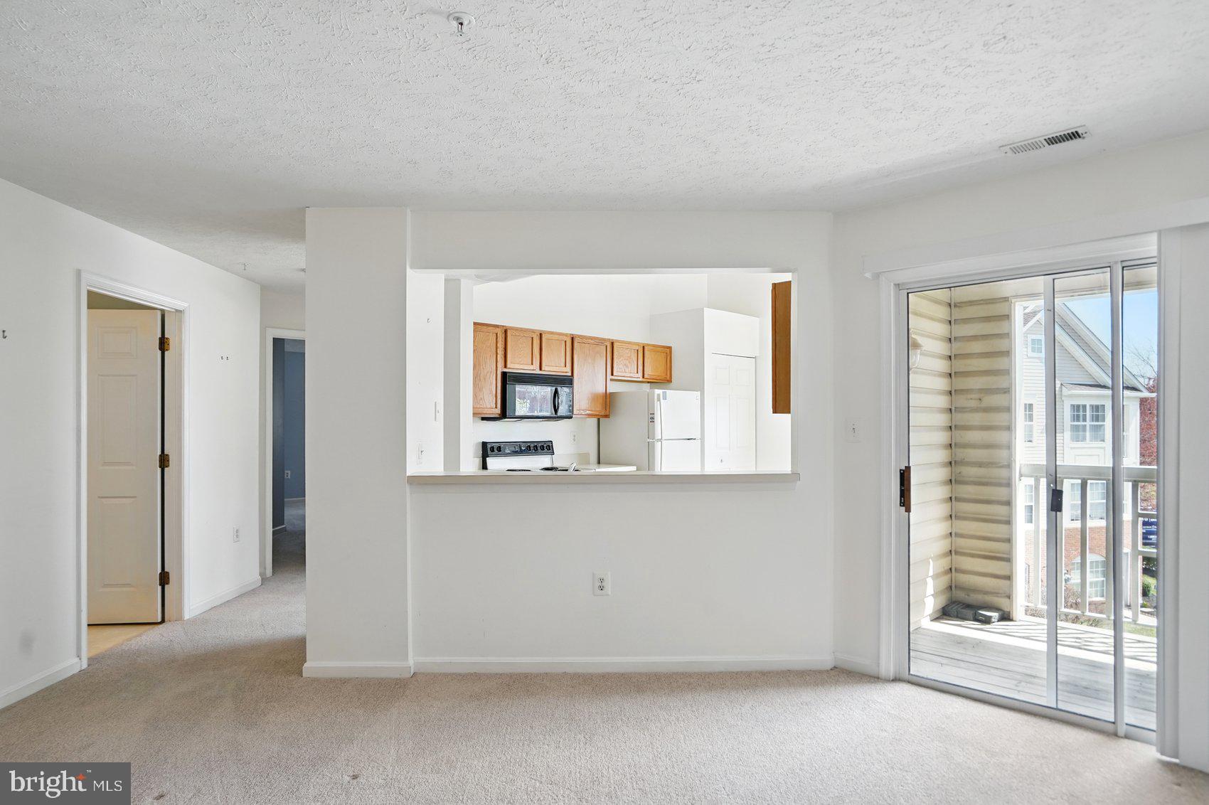 BAYLAND CONDO - Residential