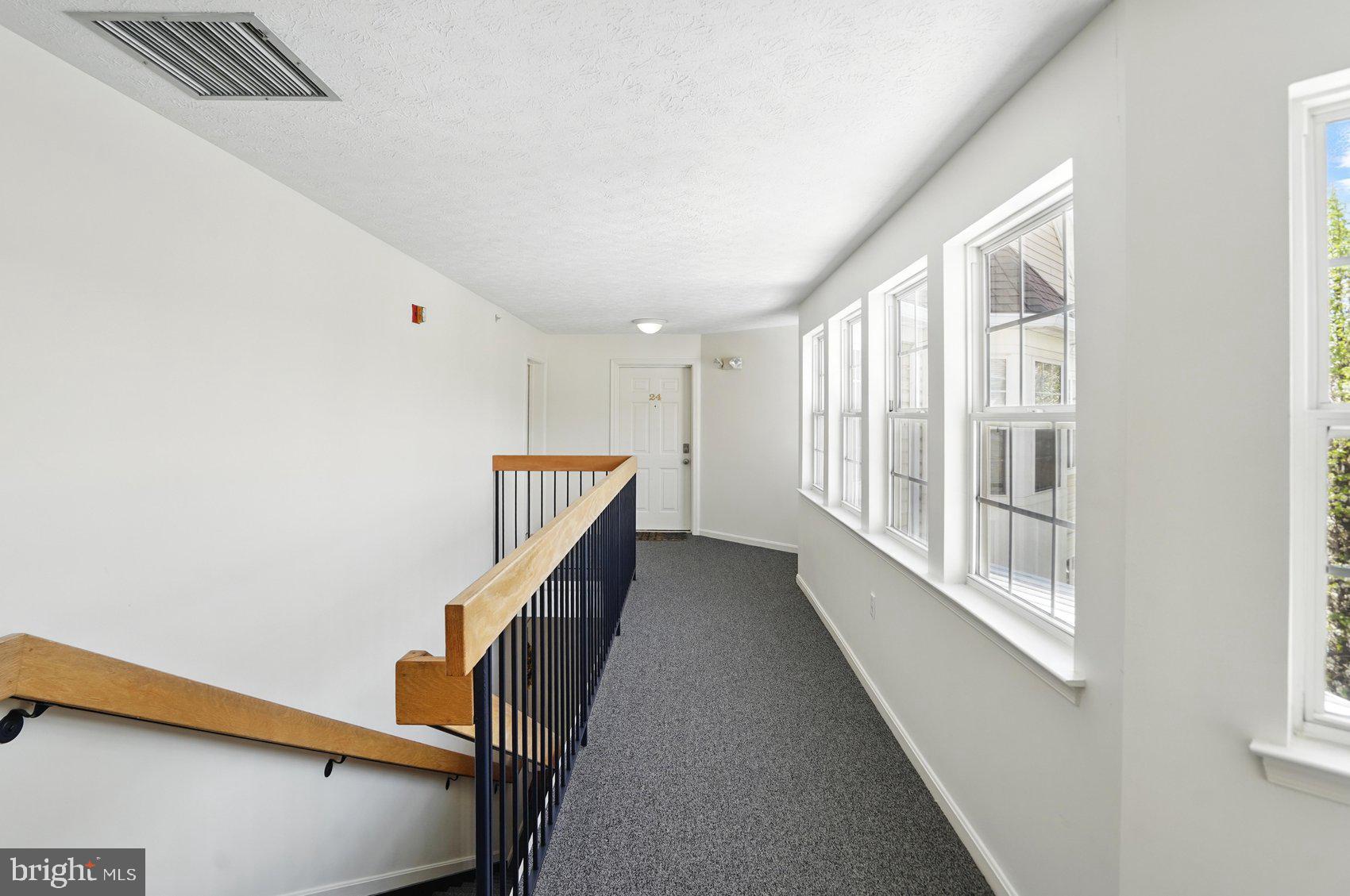 BAYLAND CONDO - Residential